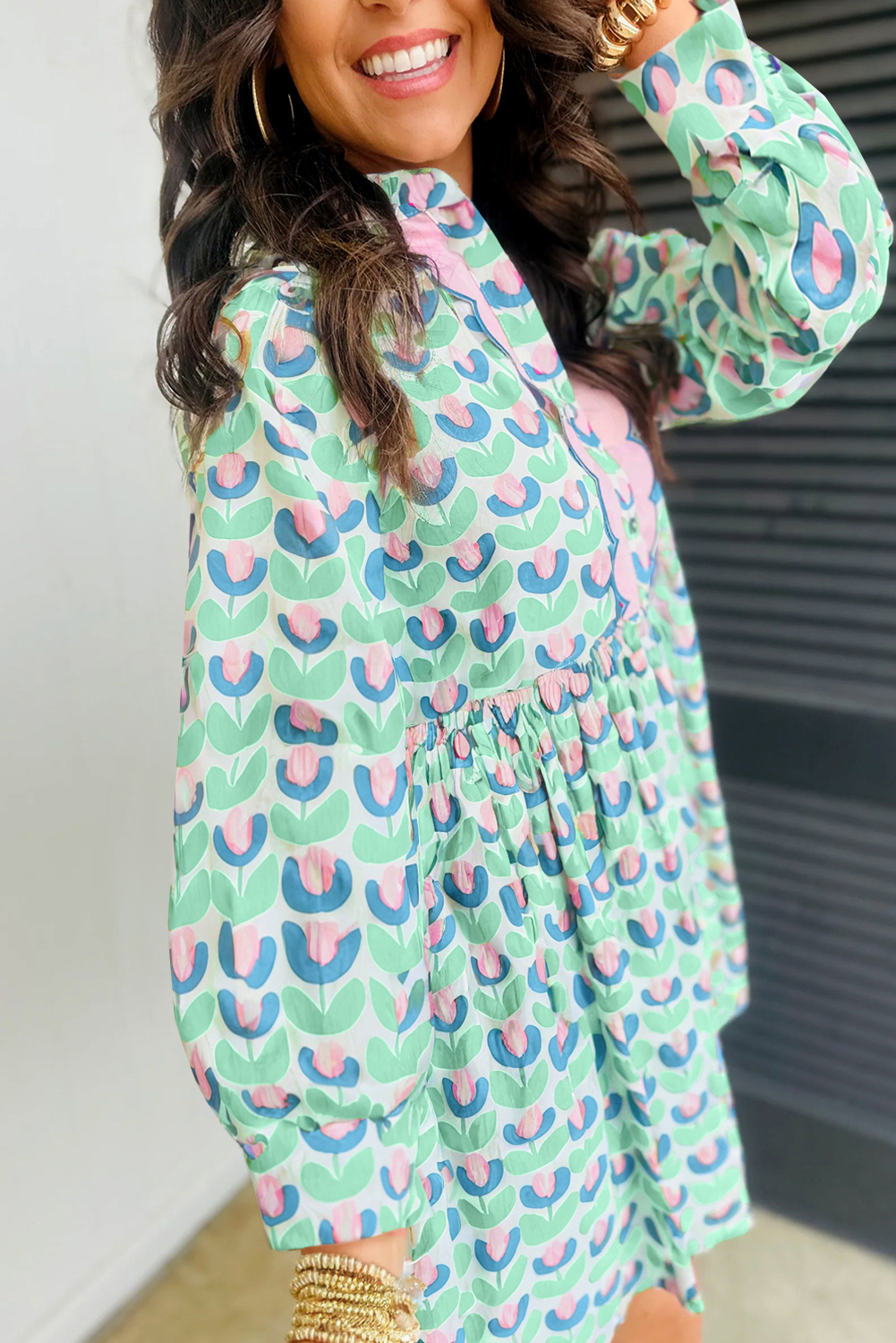 Elegant Casual Green Floral Shift Dress with Notched Neck and Scalloped Details - Detail View 6 Elegant Casual Green Floral Shift Dress with Notched Neck and Scalloped Details - Detail View 6