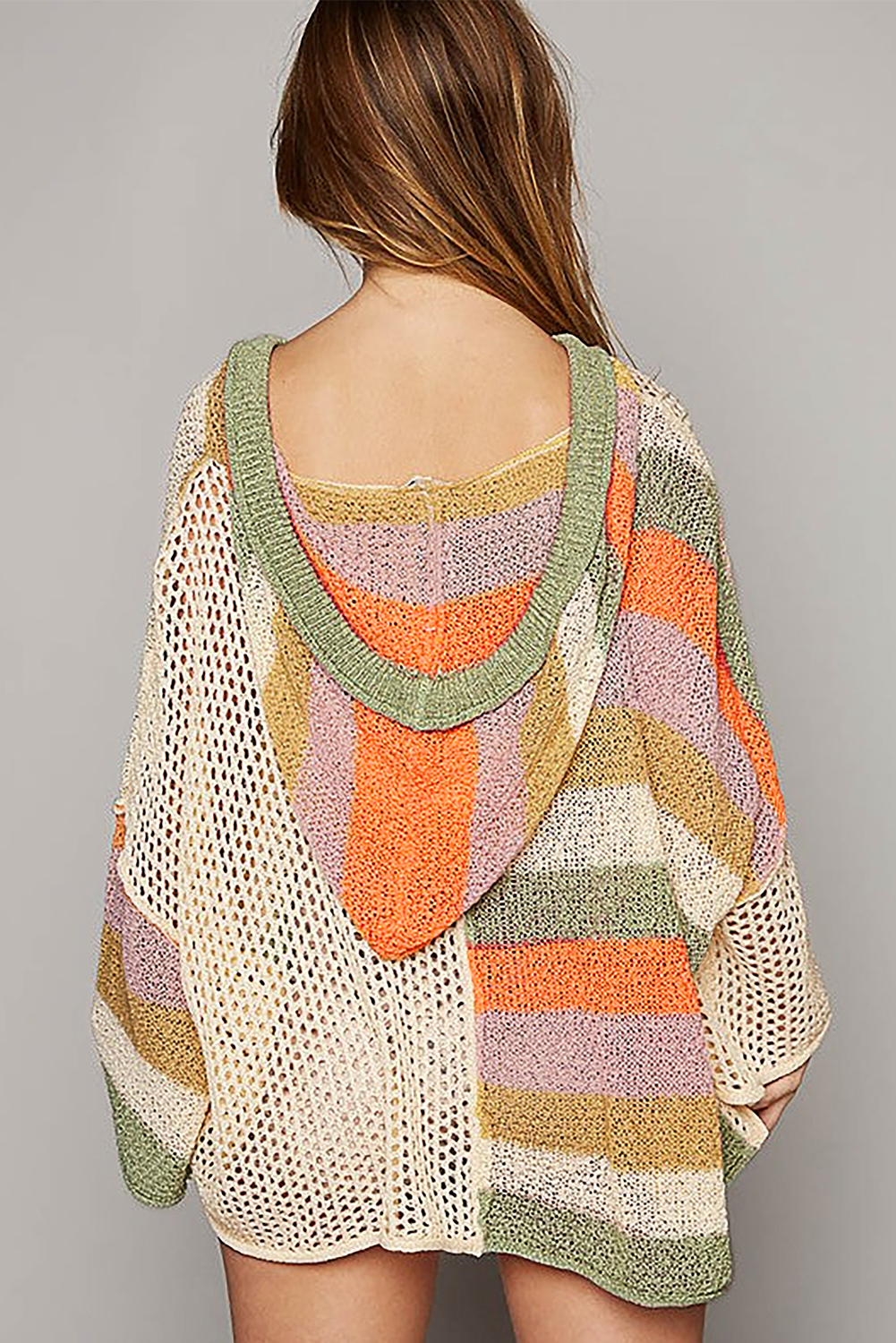Stylish Long Sleeve Knit Sweater: Beige Colorblock Design - Detail View 2 Stylish Long Sleeve Knit Sweater: Beige Colorblock Design - Detail View 2