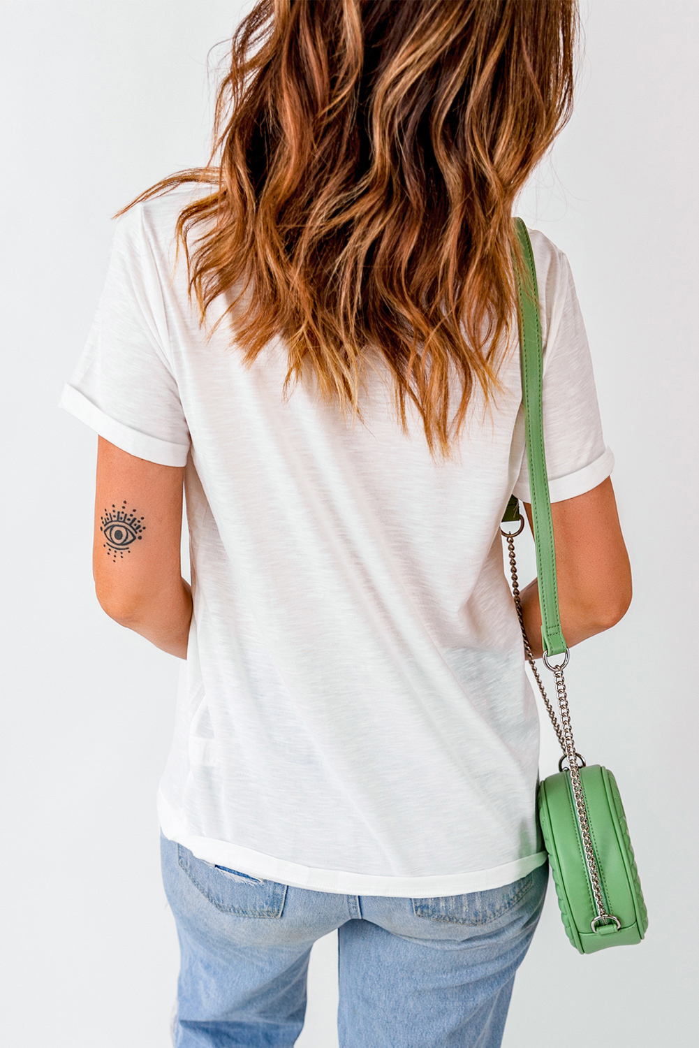 Stylish Short Sleeve Round Neck T-Shirt - Western Inspired Design - Detail View 3 Stylish Short Sleeve Round Neck T-Shirt - Western Inspired Design - Detail View 3