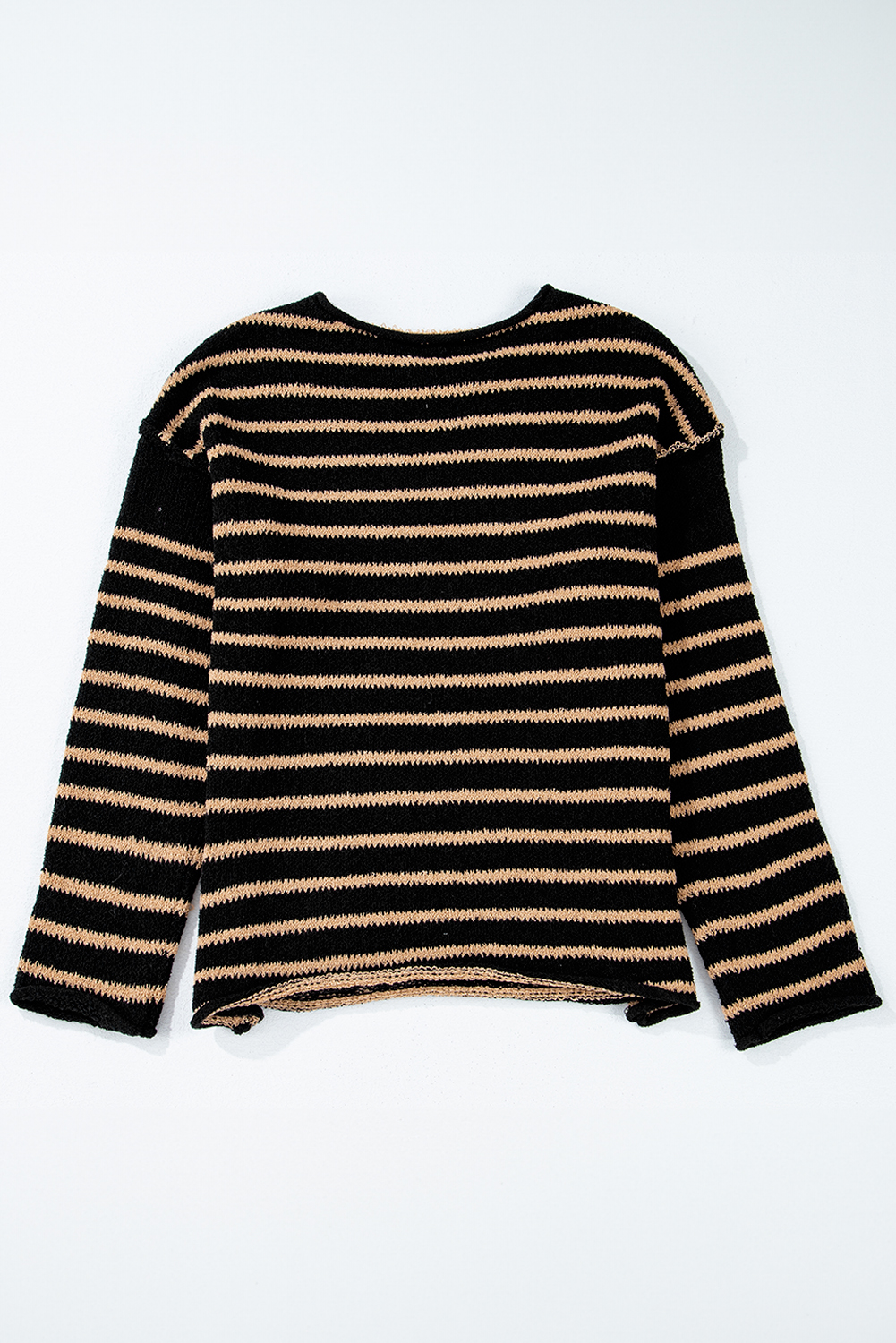 Fashionable Long Sleeve Striped Sweater: Relaxed Fit for Winter Wardrobes - Detail View 6 Fashionable Long Sleeve Striped Sweater: Relaxed Fit for Winter Wardrobes - Detail View 6