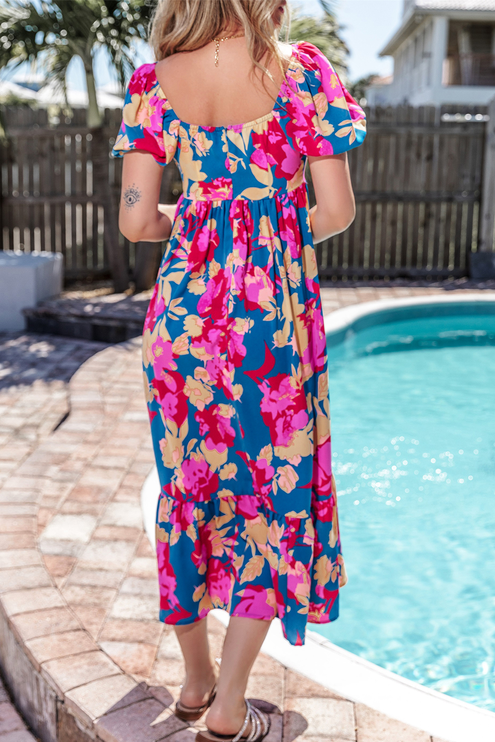 Chic Dark Blue Floral Dress, Relaxed Fit Summer Vacation - Detail View 3 Chic Dark Blue Floral Dress, Relaxed Fit Summer Vacation - Detail View 3
