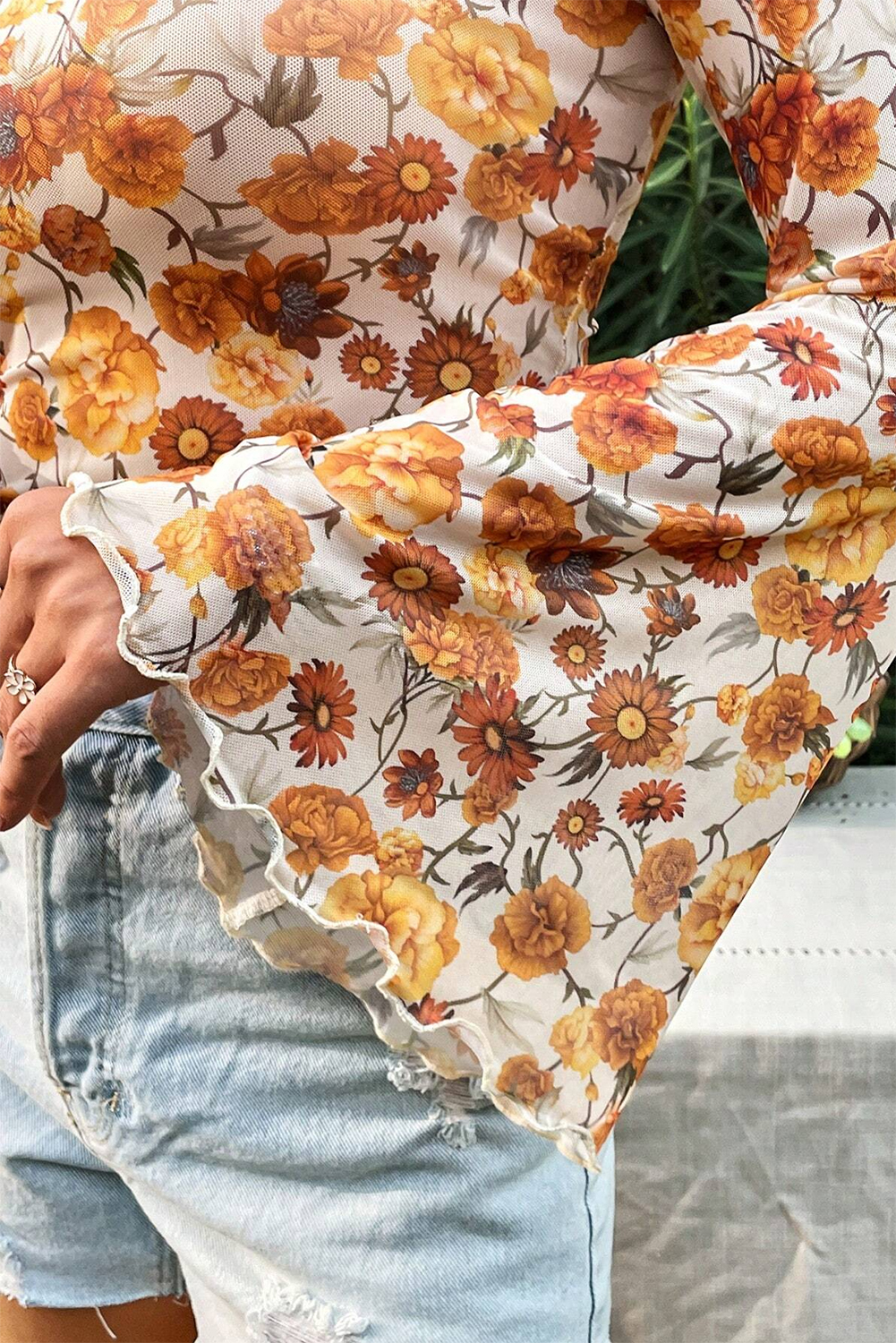 Fashionable Floral Print Blouse for Women - Perfect for Daily Wear and Vacation, Southern Belle Style - Detail View 7 Fashionable Floral Print Blouse for Women - Perfect for Daily Wear and Vacation, Southern Belle Style - Detail View 7