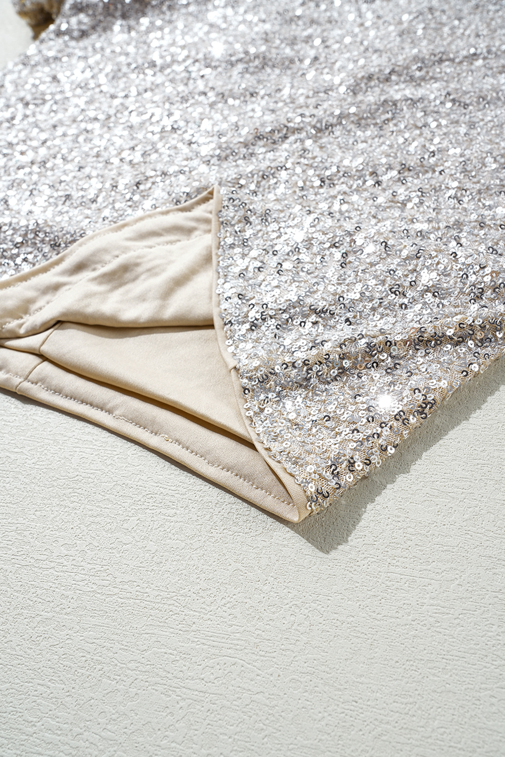 Elegant Blouse with Sequin Puff Sleeves and Cutout Back - Perfect for Night Out - Detail View 12 Elegant Blouse with Sequin Puff Sleeves and Cutout Back - Perfect for Night Out - Detail View 12
