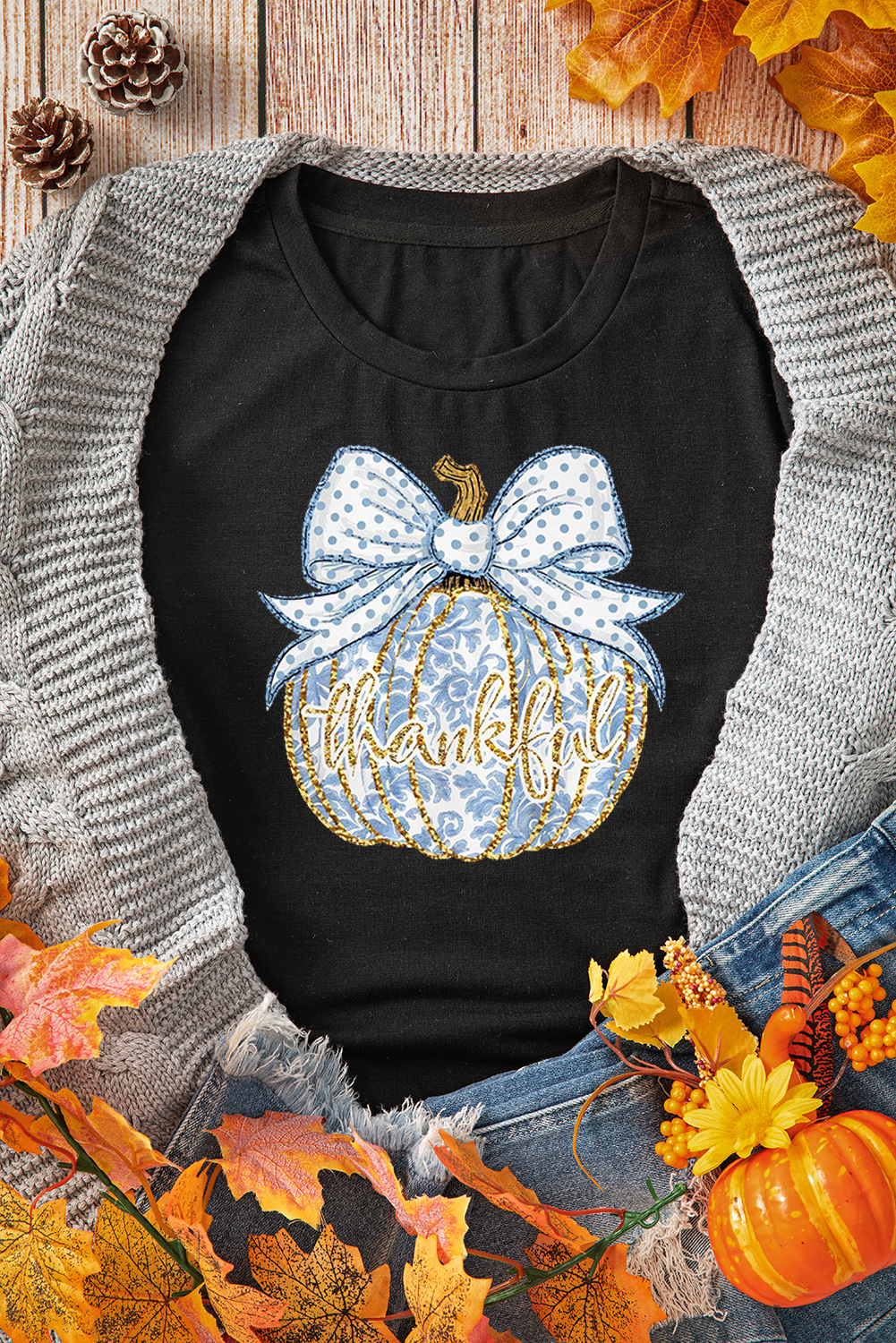 Casual Short Sleeve Round Neck T-Shirt with Thankful Pumpkin and Bow Knot Design - Detail View 2 Casual Short Sleeve Round Neck T-Shirt with Thankful Pumpkin and Bow Knot Design - Detail View 2
