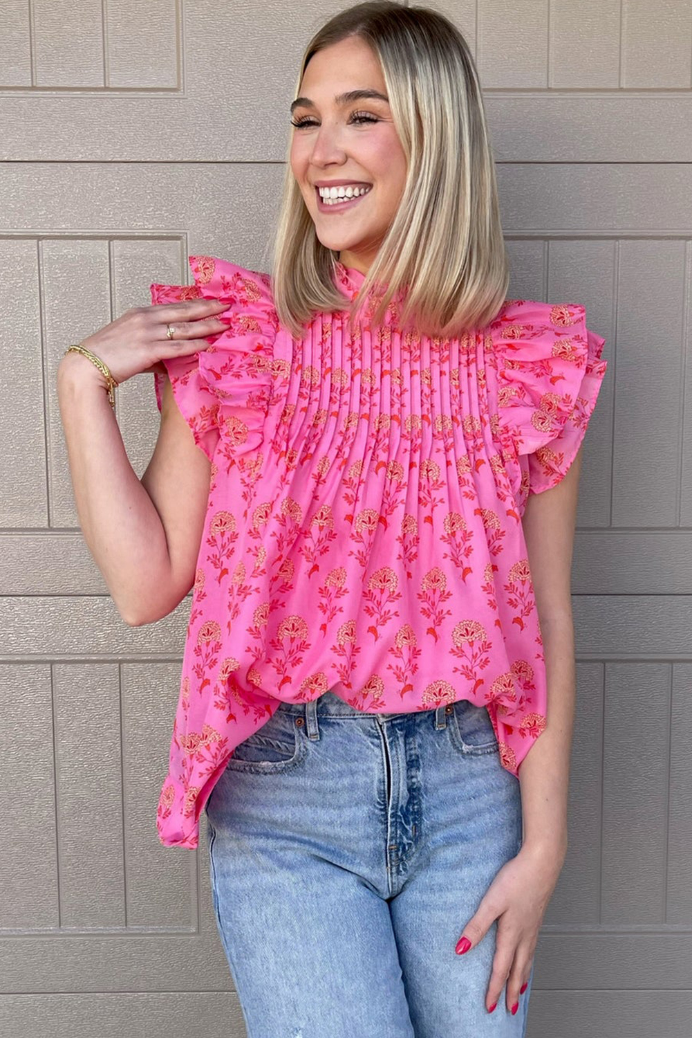 Women's Floral Print Flutter Sleeve Blouse with Pleated Detail - Detail View 6 Women's Floral Print Flutter Sleeve Blouse with Pleated Detail - Detail View 6