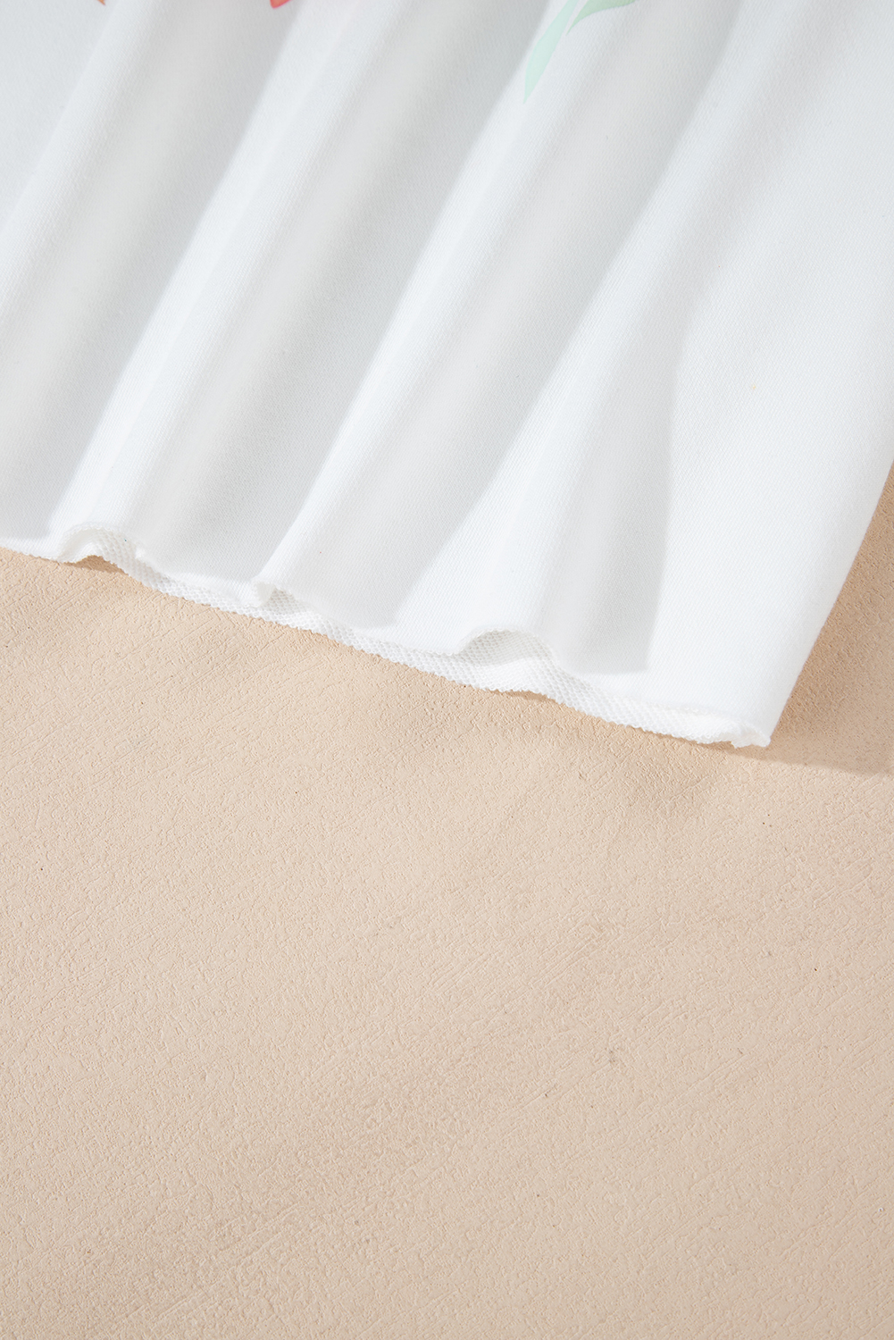 Charming White Sweatshirt with Bow Detail and Relaxed Drop Shoulder Design - Detail View 10 Charming White Sweatshirt with Bow Detail and Relaxed Drop Shoulder Design - Detail View 10