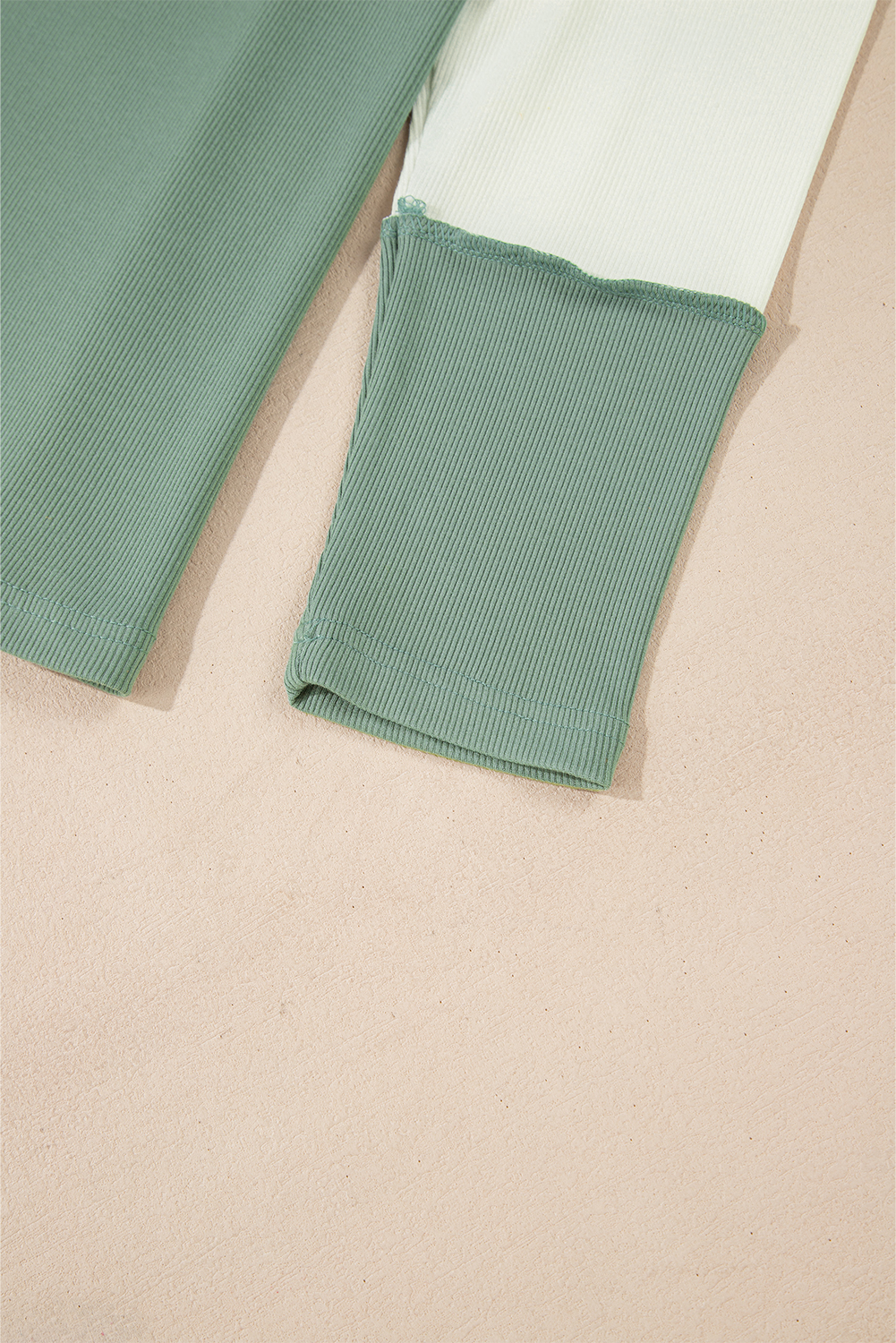 Stylish Colorblock Raglan Top for Women - Soft & Lightweight with Ribbed Details - Detail View 11 Stylish Colorblock Raglan Top for Women - Soft & Lightweight with Ribbed Details - Detail View 11