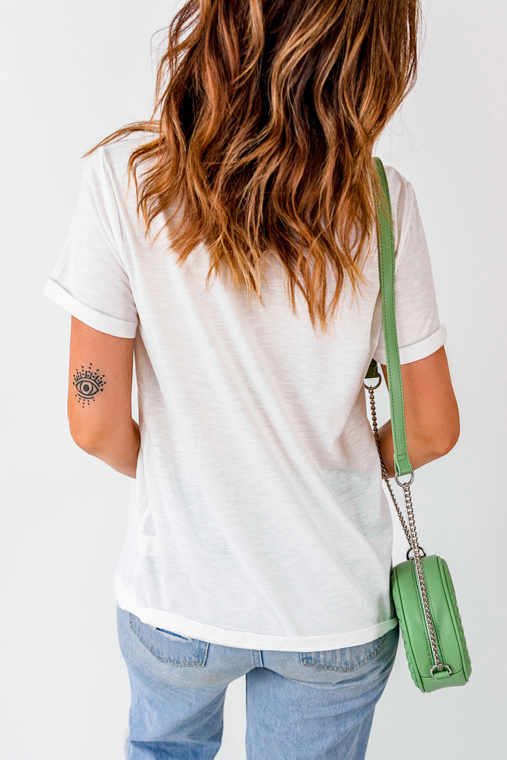 Show off your national pride and style in this Women's White AMERICA Bow Knot Print Crew Neck Casual Tee. The bow knot print adds a touch of femininity and the crew neck design provides a flattering fit. Crafted from soft and comfortable material, this tee is perfect for everyday wear. The short sleeves make it easy to pair with your favorite denim or skirts for a versatile look. Whether you're running errands, attending a casual event, or just lounging around, this graphic tee is a must-have in your wardrobe. - Detail View 4 Show off your national pride and style in this Women's White AMERICA Bow Knot Print Crew Neck Casual Tee. The bow knot print adds a touch of femininity and the crew neck design provides a flattering fit. Crafted from soft and comfortable material, this tee is perfect for everyday wear. The short sleeves make it easy to pair with your favorite denim or skirts for a versatile look. Whether you're running errands, attending a casual event, or just lounging around, this graphic tee is a must-have in your wardrobe. - Detail View 4