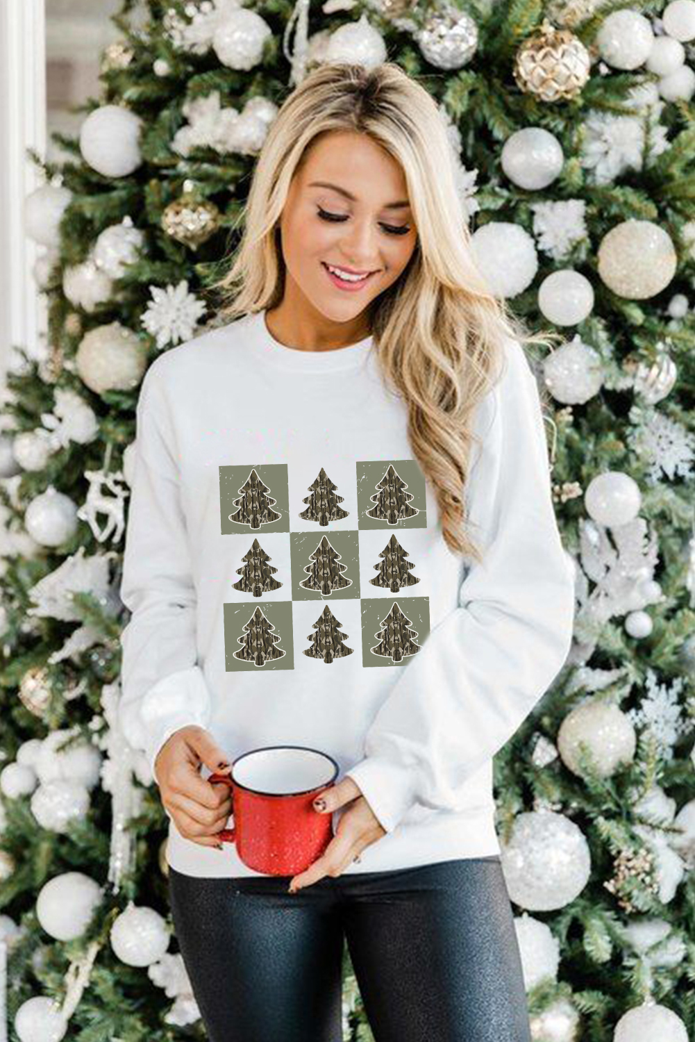 Stylish and Comfortable Beige Graphic Sweatshirt for Fall & Christmas Seasons - Detail View 3 Stylish and Comfortable Beige Graphic Sweatshirt for Fall & Christmas Seasons - Detail View 3