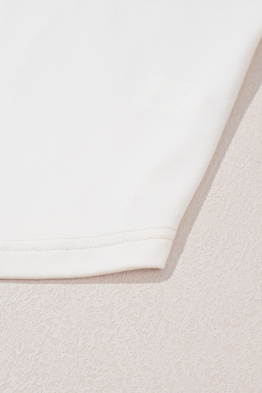 Women's Plus Size T-Shirt, Beige T-Shirt, Studded Star Pattern, Crew Neck, Long Sleeve, Casual, Everyday Wear, Relaxed Fit, Stylish Outfit, Comfortable, Fall Fashion, Tops, Plus Size Tops, Shift Silhouette - Detail View 12 Women's Plus Size T-Shirt, Beige T-Shirt, Studded Star Pattern, Crew Neck, Long Sleeve, Casual, Everyday Wear, Relaxed Fit, Stylish Outfit, Comfortable, Fall Fashion, Tops, Plus Size Tops, Shift Silhouette - Detail View 12