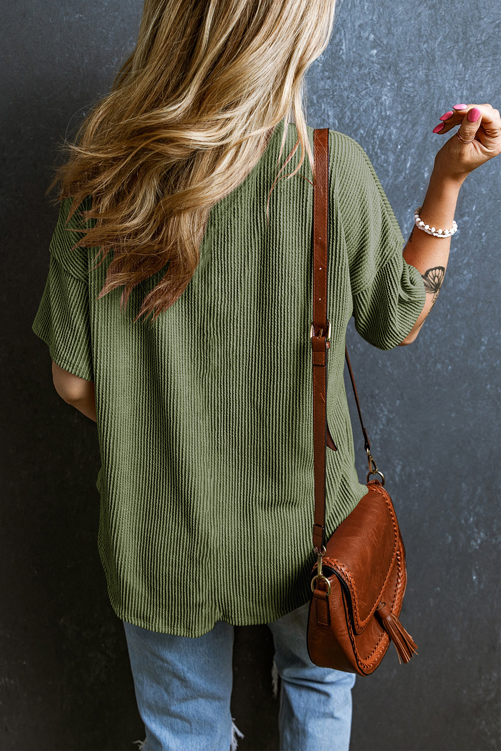 Jungle Green Pocket T-shirt, Women's Relaxed Casual Short Sleeve - Detail View 3 Jungle Green Pocket T-shirt, Women's Relaxed Casual Short Sleeve - Detail View 3