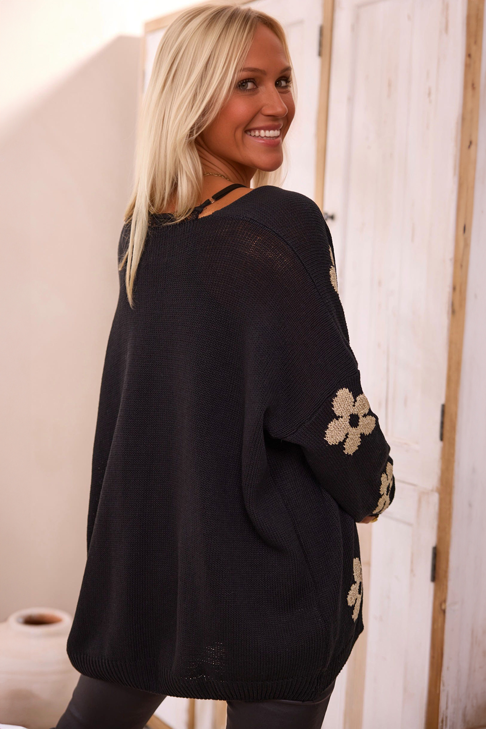 Feminine and Chic Knitted Cardigan - Black Floral Print - Detail View 2 Feminine and Chic Knitted Cardigan - Black Floral Print - Detail View 2