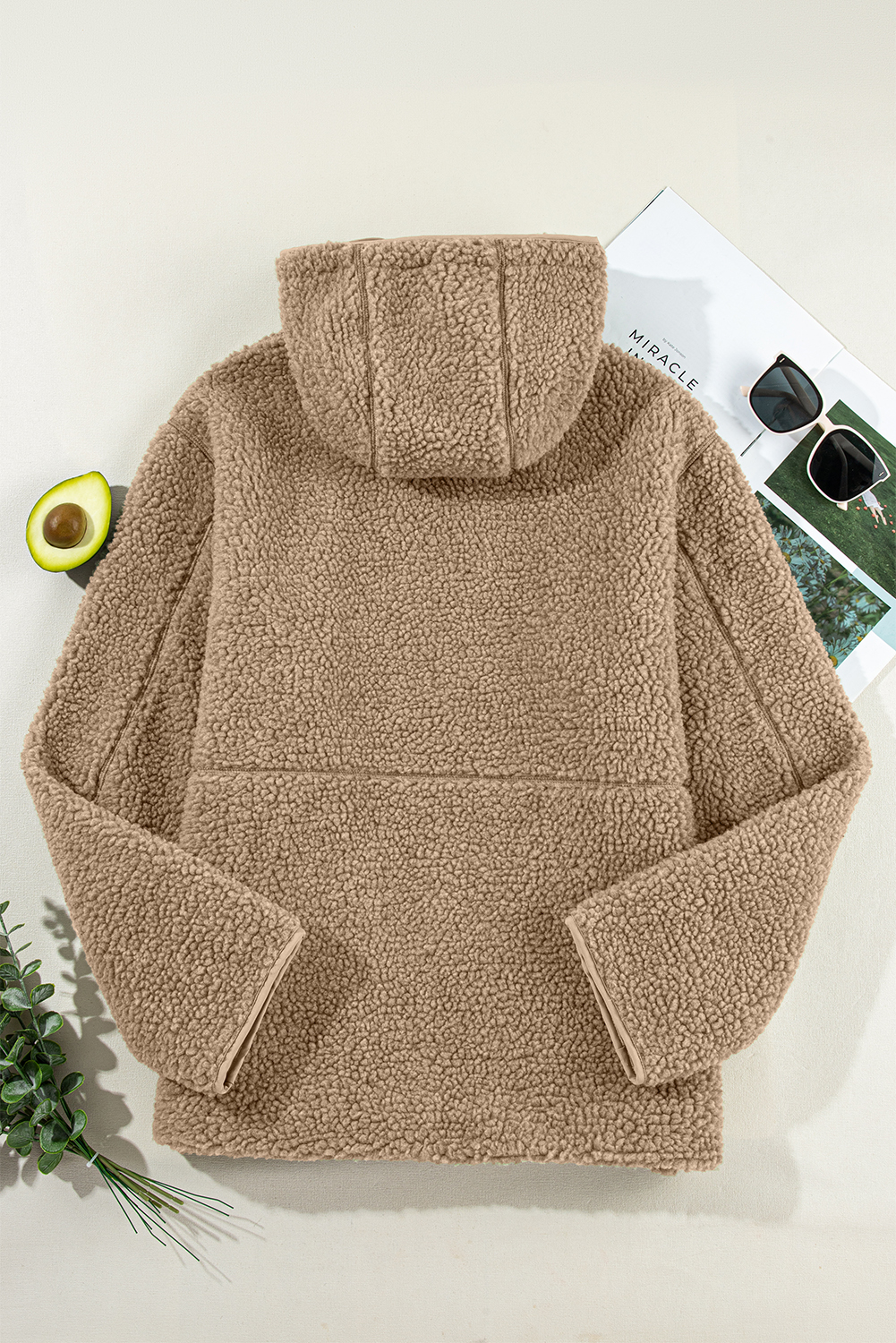 Stylish and Warm Hooded Jacket for Women - Perfect for Layering and Daily Wear - Detail View 15 Stylish and Warm Hooded Jacket for Women - Perfect for Layering and Daily Wear - Detail View 15