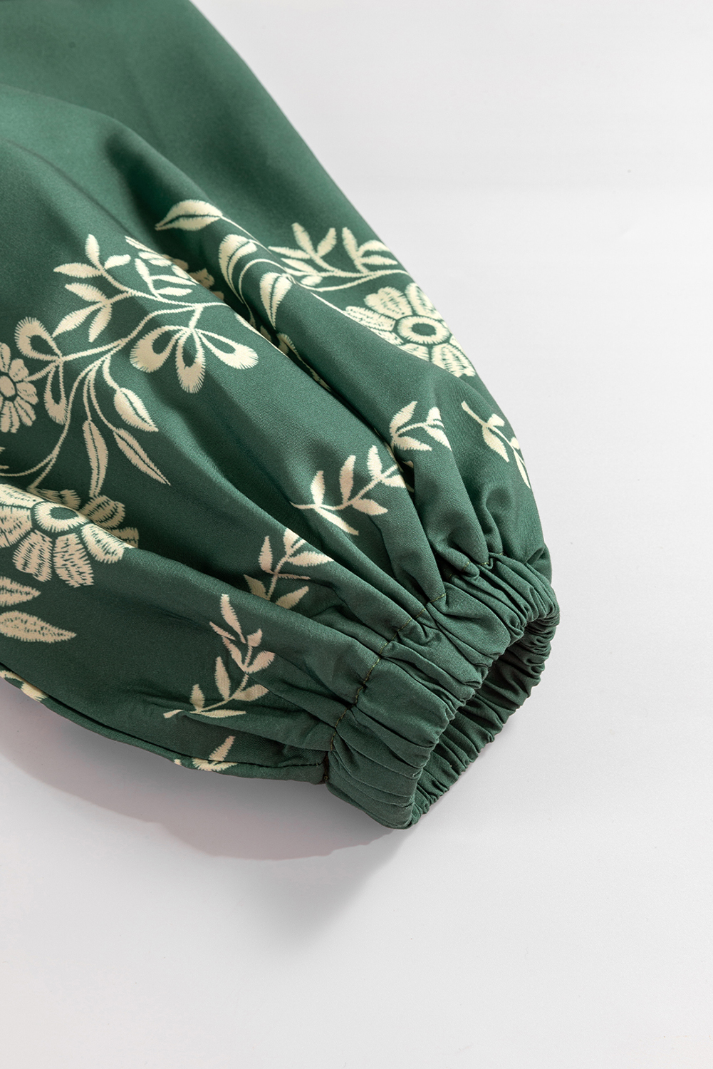 Women's Dress, Mist Green, Boho Style, Floral Pattern, Puff Sleeve, Tie Neck, Shift Silhouette, Mini Dress, Daily Wear, Spring Fashion, Comfortable, Versatile, Short Dress, Elegant, Southern Belle Style, 100% Polyester - Detail View 8 Women's Dress, Mist Green, Boho Style, Floral Pattern, Puff Sleeve, Tie Neck, Shift Silhouette, Mini Dress, Daily Wear, Spring Fashion, Comfortable, Versatile, Short Dress, Elegant, Southern Belle Style, 100% Polyester - Detail View 8