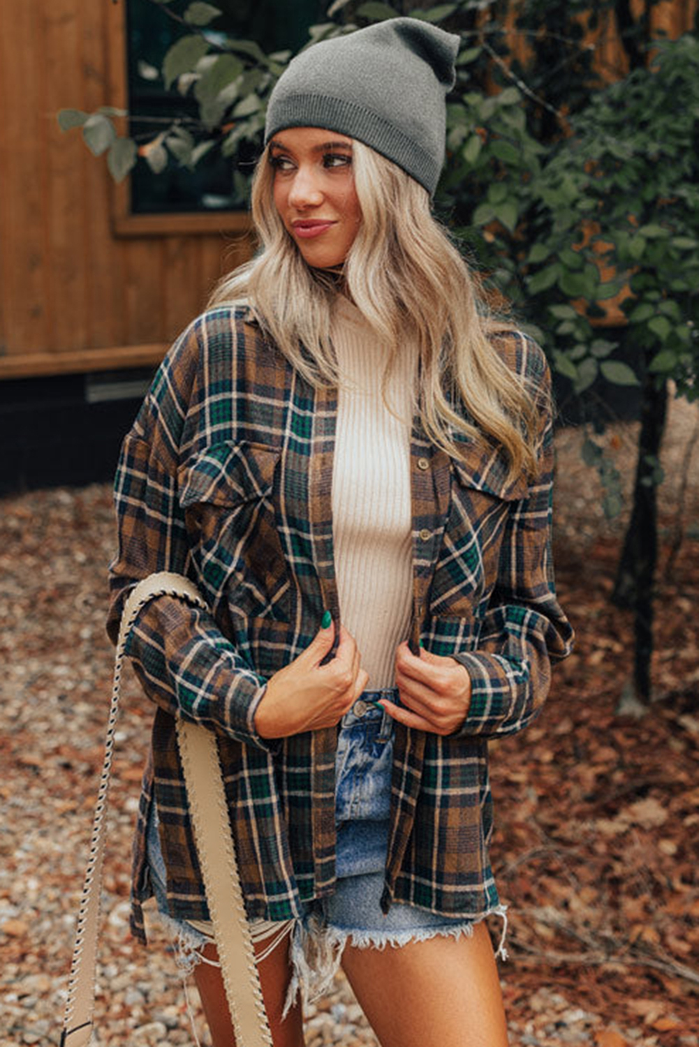 Elevate your style with this Women's Brown Plaid Print Chest Pockets Buttoned Shirt Jacket, a stylish combination of a shirt and a jacket. The classic plaid print design exudes a timeless look, perfect for layering and transitioning through seasons. The versatile button up style makes it easy to dress up or down, depending on your occasion. Additionally, the convenient chest flap pockets provide added functionality, providing a spacious storage space for your essentials. Made from a durable blend of 70% polyester and 30% cotton, this jacket is both comfortable and long-lasting. Perfect for daily wear, it's a must-have addition to your wardrobe. - Detail View 4 Elevate your style with this Women's Brown Plaid Print Chest Pockets Buttoned Shirt Jacket, a stylish combination of a shirt and a jacket. The classic plaid print design exudes a timeless look, perfect for layering and transitioning through seasons. The versatile button up style makes it easy to dress up or down, depending on your occasion. Additionally, the convenient chest flap pockets provide added functionality, providing a spacious storage space for your essentials. Made from a durable blend of 70% polyester and 30% cotton, this jacket is both comfortable and long-lasting. Perfect for daily wear, it's a must-have addition to your wardrobe. - Detail View 4