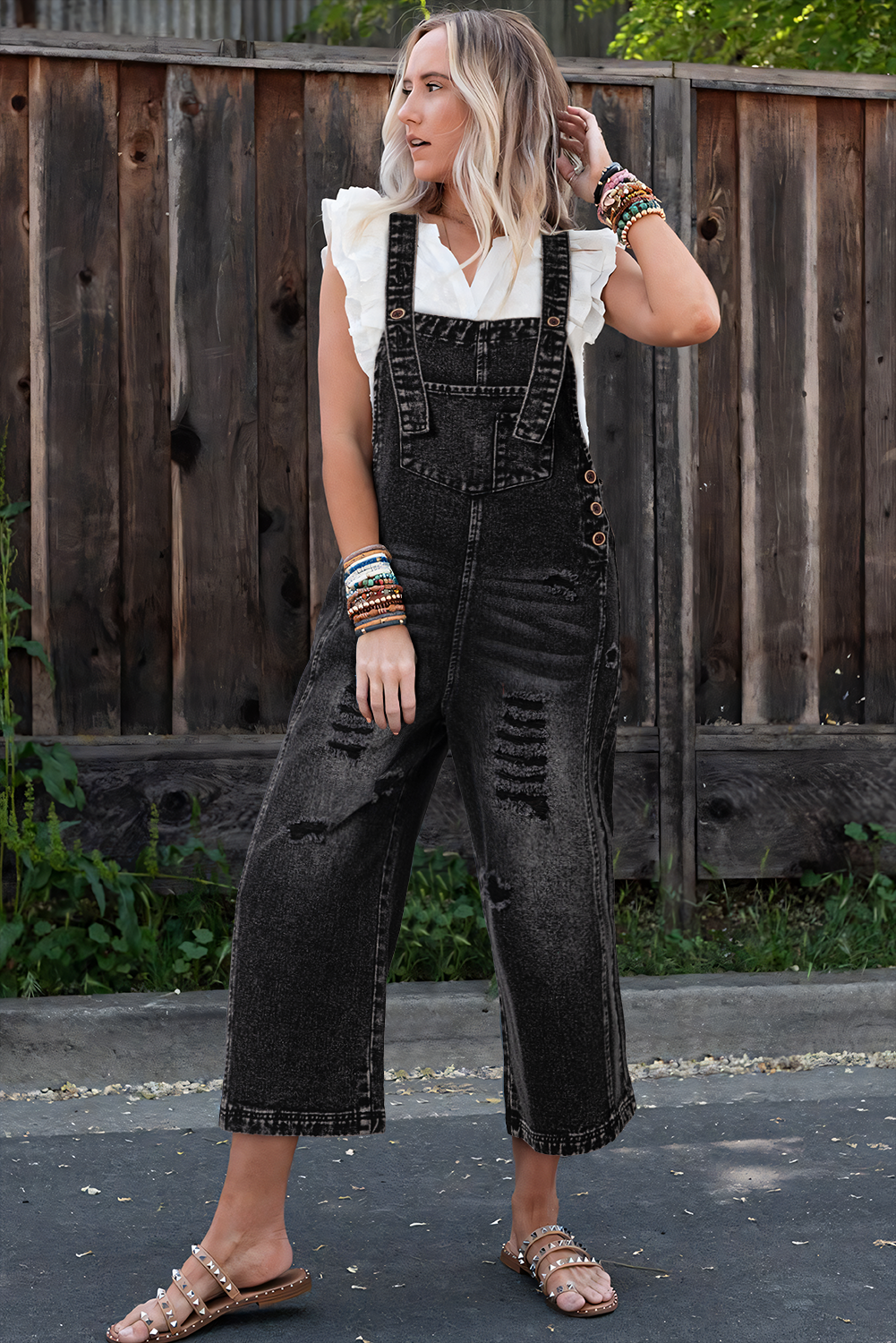 Casual Black Denim Overall - High Waist, Stylish and Durable for Daily Wear - Detail View 3 Casual Black Denim Overall - High Waist, Stylish and Durable for Daily Wear - Detail View 3