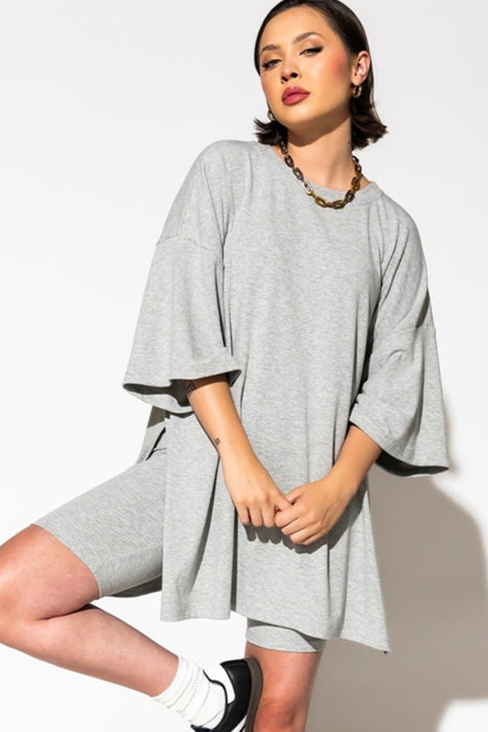 Versatile Two-Piece Set: Light Grey Tunic Top and Slim Shorts - Detail View 7 Versatile Two-Piece Set: Light Grey Tunic Top and Slim Shorts - Detail View 7