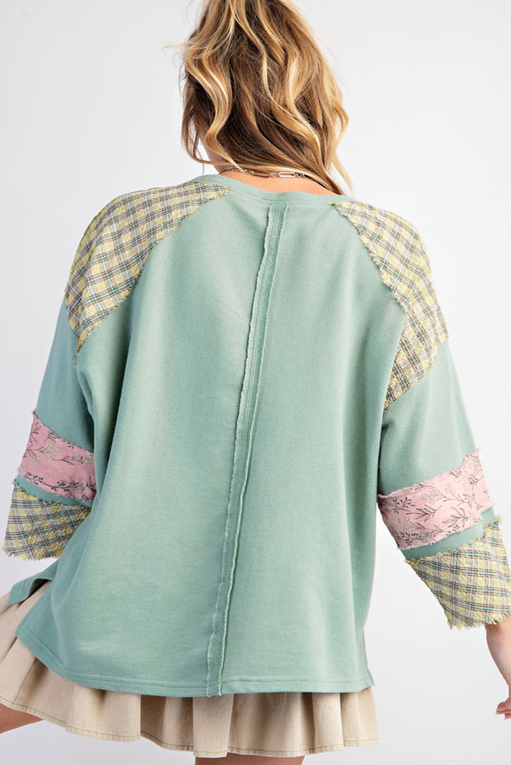 Comfortable and Stylish Wide Long Sleeve Top with Country-Chic Flair - Detail View 7 Comfortable and Stylish Wide Long Sleeve Top with Country-Chic Flair - Detail View 7