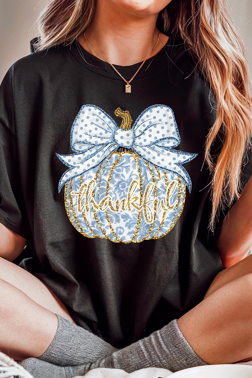 Stylish Black Graphic Tee for Thanksgiving - Polka Dot Bow Knot Pumpkin Print - Detail View 3 Stylish Black Graphic Tee for Thanksgiving - Polka Dot Bow Knot Pumpkin Print - Detail View 3