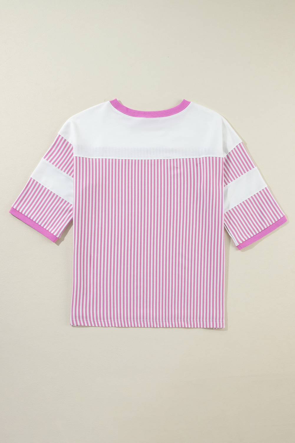 Elevate your style with this Women's Phalaenopsis Striped Patchwork 3/4 Sleeve Oversize Top. Not only stylish but also cozy, this plus size top is loved by ladies for its comfortable and fashionable design. The soul of this loose t-shirt lies in its unique patchwork design, adding a touch of creativity and charm. Effortlessly chic with a timeless striped pattern, this casual top is versatile and perfect for the transitional spring season. The three-quarter sleeves offer added coverage and style, making it a wardrobe essential. Made from premium 95% cotton and 5% elastane, this top ensures durability and a comfortable fit. The round neck adds a classic touch to the overall look. Pair it with your favorite jeans or leggings for a trendy and relaxed outfit. Stay on-trend with this versatile and stylish top that keeps bringing new fashion styles to your wardrobe. - Detail View 4 Elevate your style with this Women's Phalaenopsis Striped Patchwork 3/4 Sleeve Oversize Top. Not only stylish but also cozy, this plus size top is loved by ladies for its comfortable and fashionable design. The soul of this loose t-shirt lies in its unique patchwork design, adding a touch of creativity and charm. Effortlessly chic with a timeless striped pattern, this casual top is versatile and perfect for the transitional spring season. The three-quarter sleeves offer added coverage and style, making it a wardrobe essential. Made from premium 95% cotton and 5% elastane, this top ensures durability and a comfortable fit. The round neck adds a classic touch to the overall look. Pair it with your favorite jeans or leggings for a trendy and relaxed outfit. Stay on-trend with this versatile and stylish top that keeps bringing new fashion styles to your wardrobe. - Detail View 4