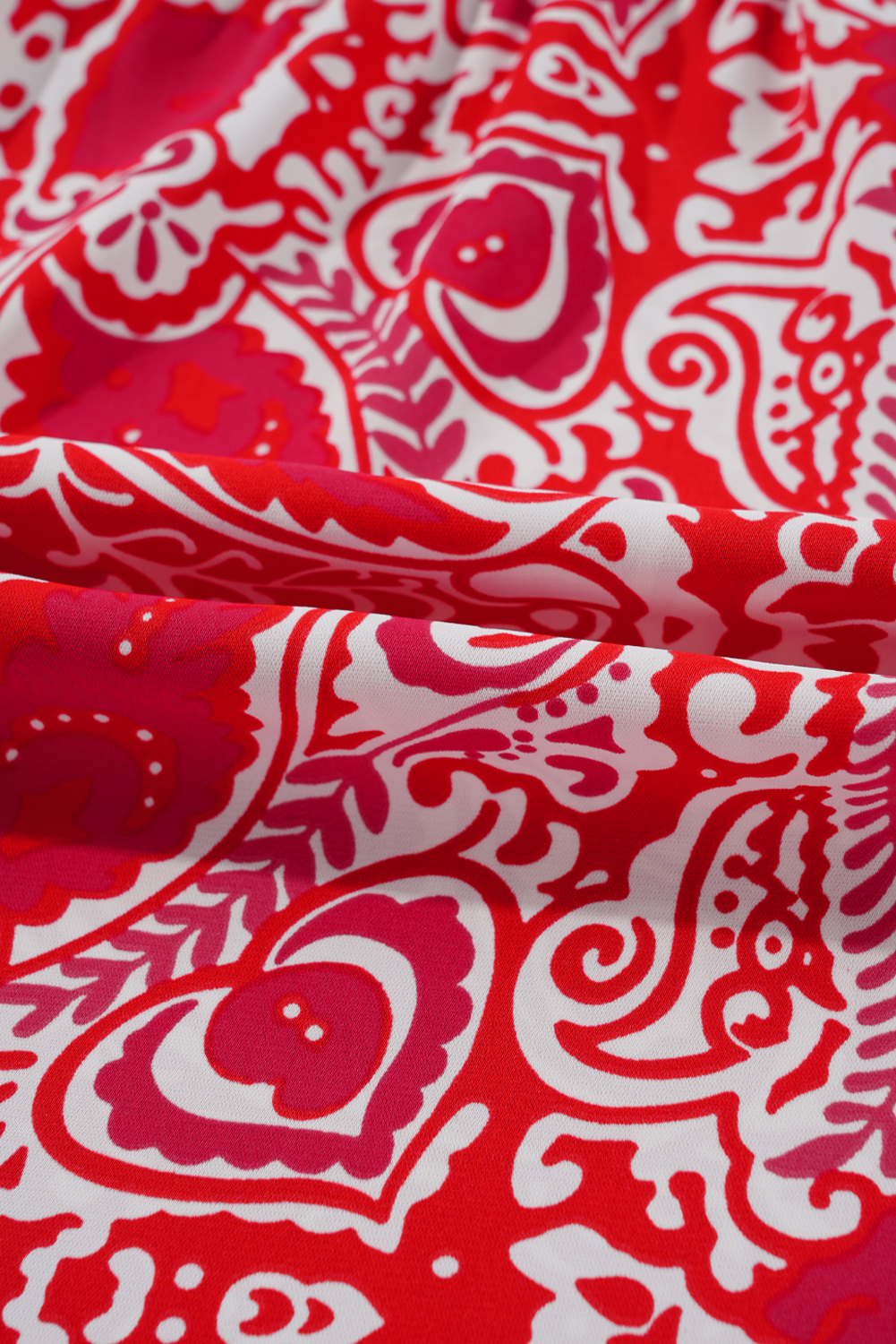 Women's Maxi Dress, Red Dress, Paisley Print, Puff Sleeve, High Waist, Side Slit, V Neck, Bohemian Style, Vintage Vibes, Summer Dress, Casual Wear, Vacation Outfit, A-Line Silhouette, Elegant, Stylish Dress - Detail View 12 Women's Maxi Dress, Red Dress, Paisley Print, Puff Sleeve, High Waist, Side Slit, V Neck, Bohemian Style, Vintage Vibes, Summer Dress, Casual Wear, Vacation Outfit, A-Line Silhouette, Elegant, Stylish Dress - Detail View 12