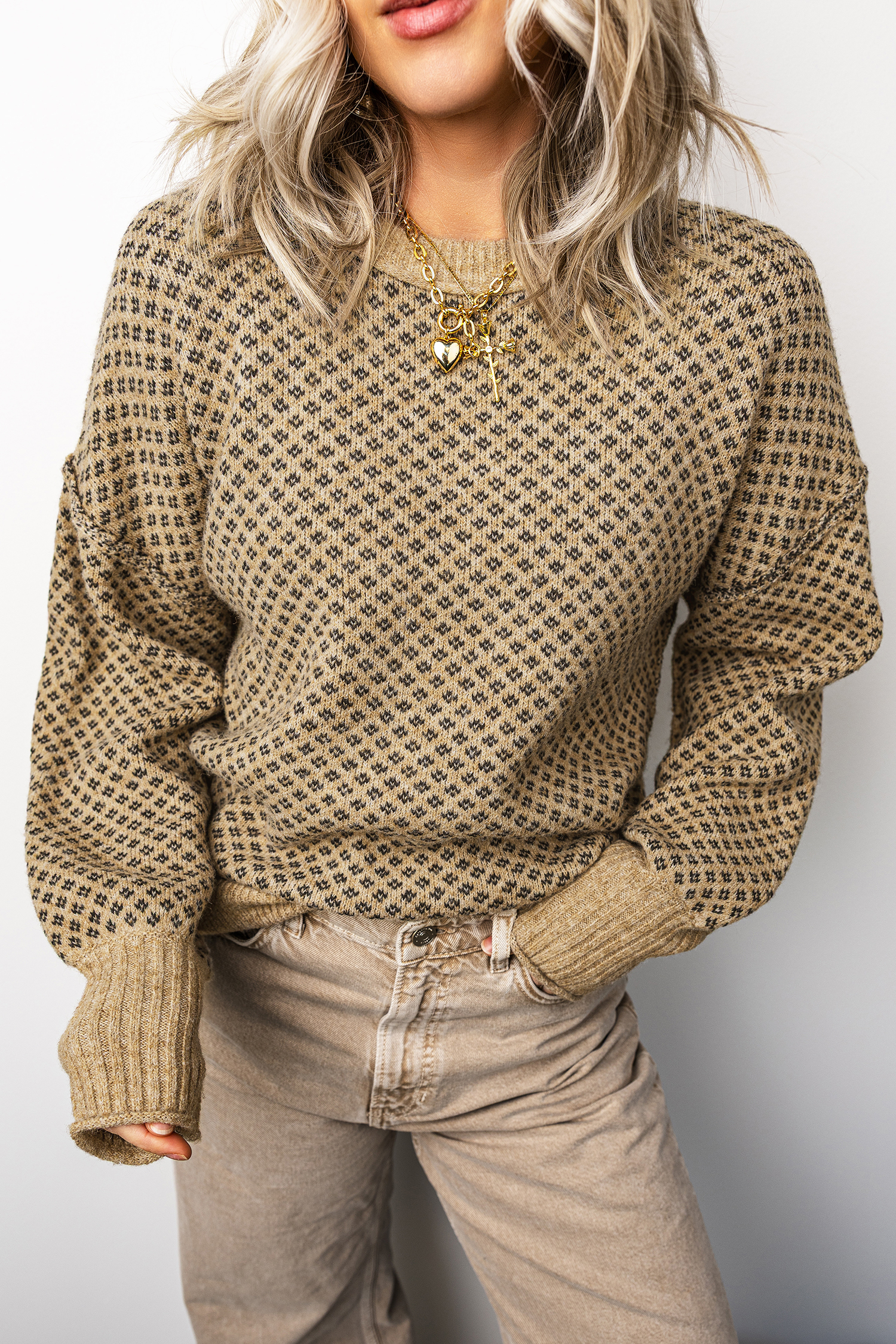 Women's Geometric Print Sweater, Trendy Fall Pullover - Detail View 5 Women's Geometric Print Sweater, Trendy Fall Pullover - Detail View 5