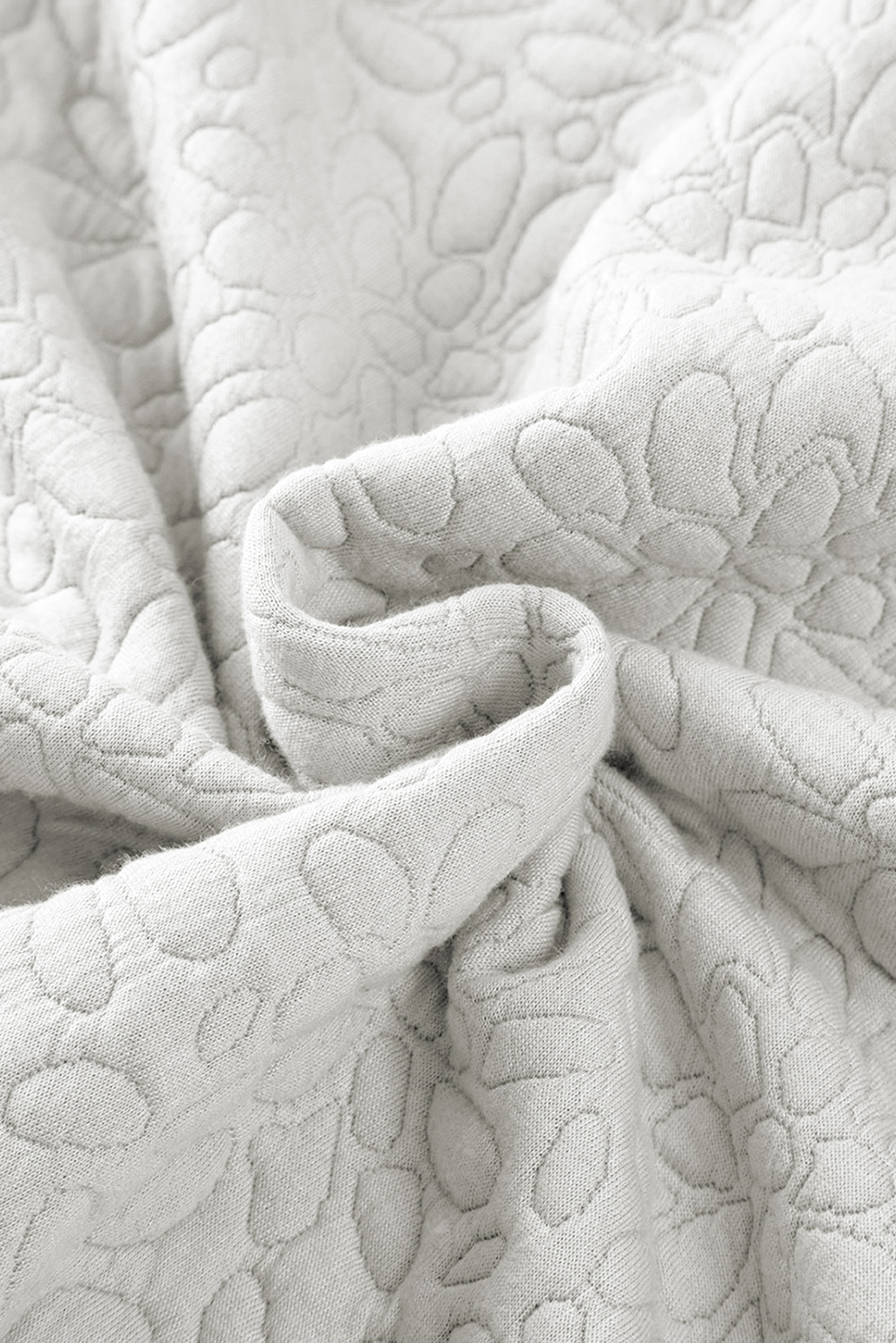 Modern Quilted Jacket with Floral Pattern - White Color - Detail View 12 Modern Quilted Jacket with Floral Pattern - White Color - Detail View 12