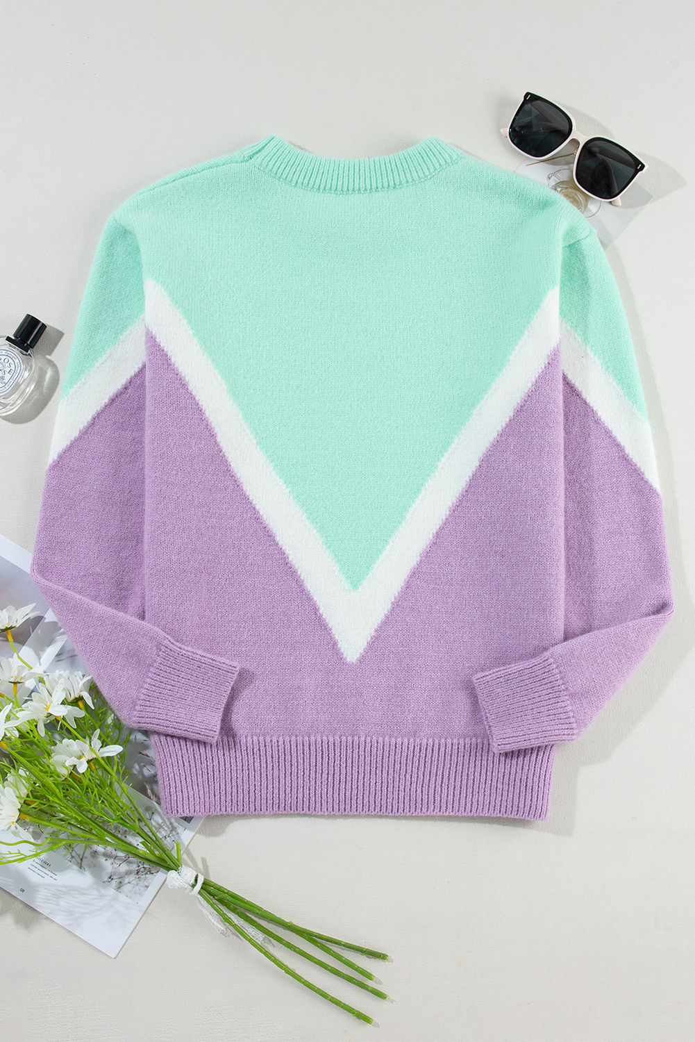 Stylish Long Sleeve Knit Sweater: Green Chevron Colorblock Design - Detail View 7 Stylish Long Sleeve Knit Sweater: Green Chevron Colorblock Design - Detail View 7