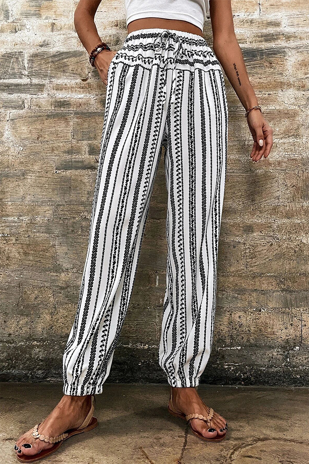 Trendy and Relaxed Fit Joggers - Black and White Striped Print with High Waist Design - Detail View 2 Trendy and Relaxed Fit Joggers - Black and White Striped Print with High Waist Design - Detail View 2