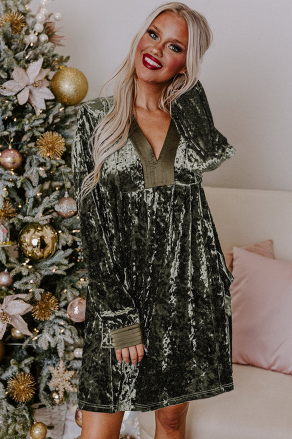 Luxurious Velvet Minidress with Pockets - Jungle Green V Neck - Detail View 7 Luxurious Velvet Minidress with Pockets - Jungle Green V Neck - Detail View 7