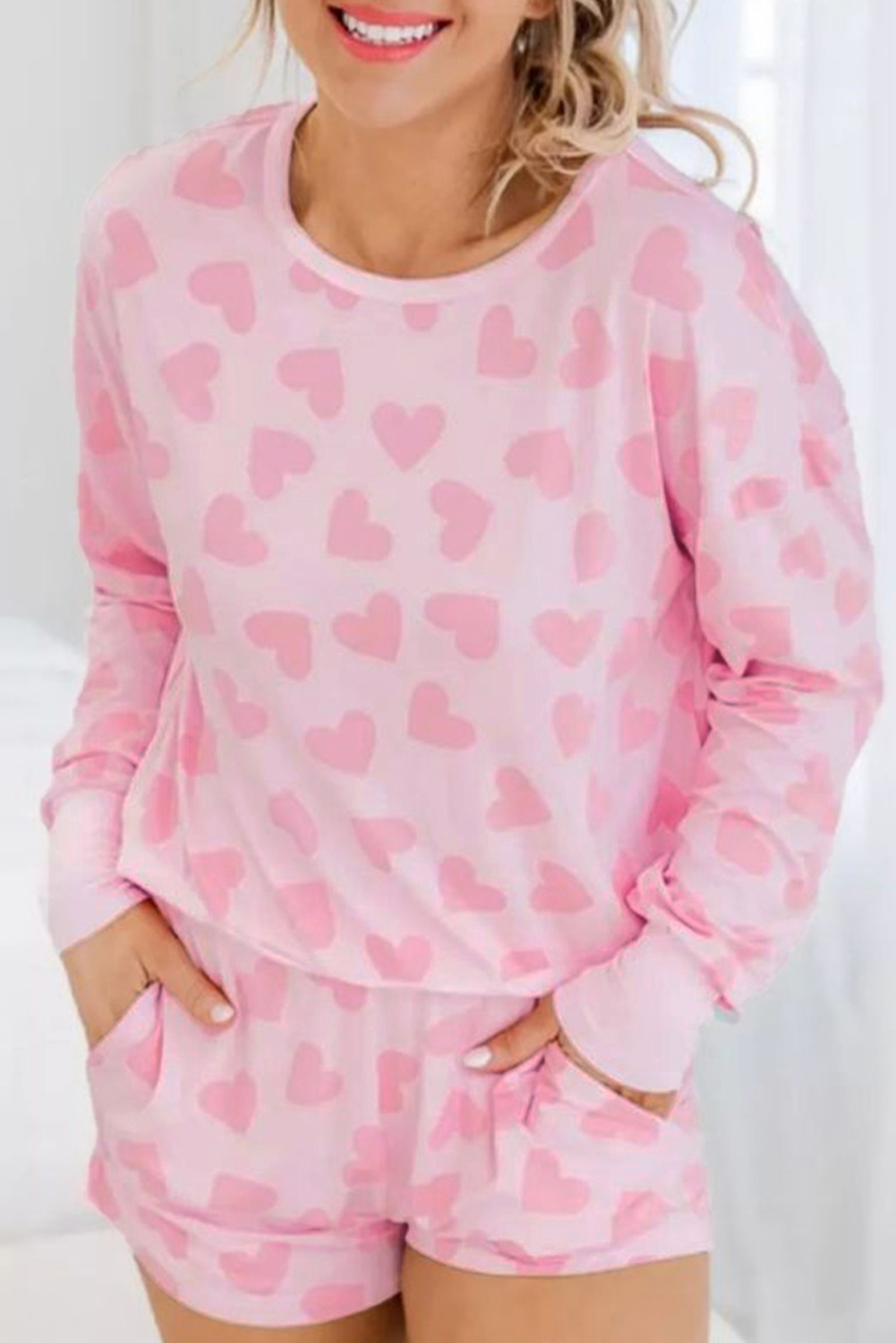 Pink Heart Pattern Pajama Set, Casual Long Sleeve Loungewear - Detail View 2 Pink Heart Pattern Pajama Set, Casual Long Sleeve Loungewear - Detail View 2