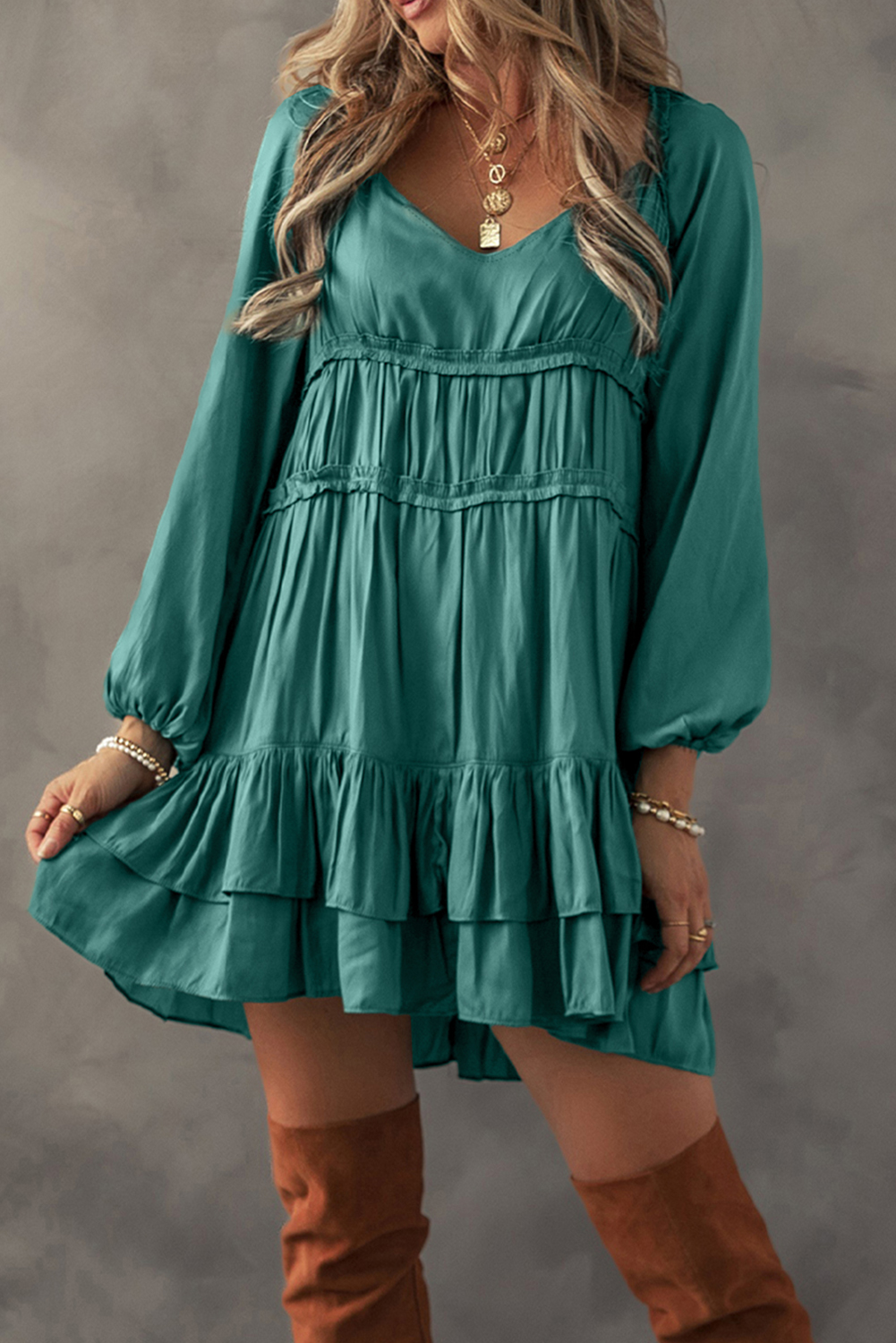 Casual Loose Fit Mini Dress for Parties - Mist Green Puff Sleeve Design - Detail View 3 Casual Loose Fit Mini Dress for Parties - Mist Green Puff Sleeve Design - Detail View 3
