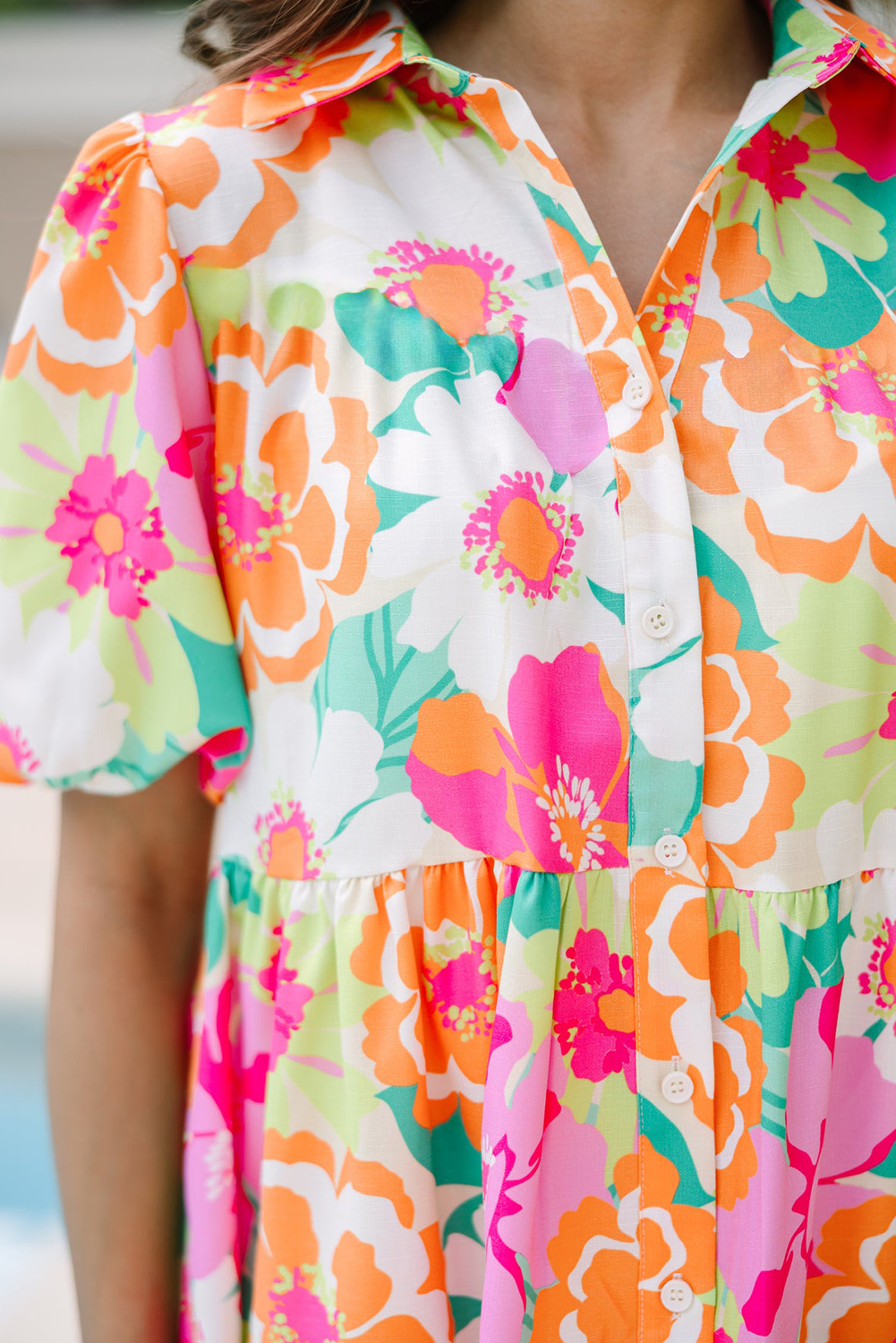 Chic Pink Floral Mini Dress with Puff Sleeves and Collared Design - Detail View 7 Chic Pink Floral Mini Dress with Puff Sleeves and Collared Design - Detail View 7