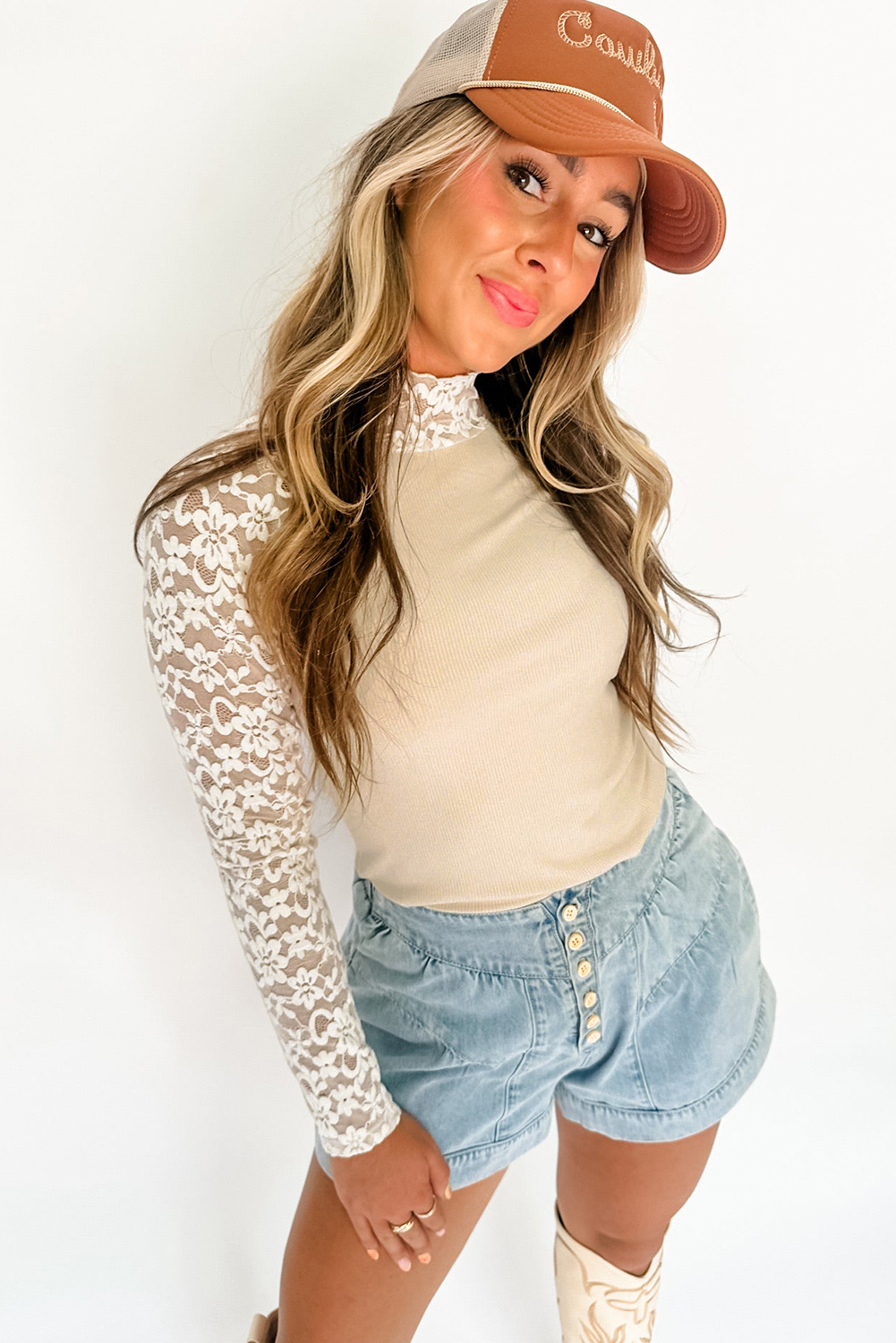 Elegant Beige Sheath Top with Lace Details - Perfect for Daily Wear - Detail View 3 Elegant Beige Sheath Top with Lace Details - Perfect for Daily Wear - Detail View 3