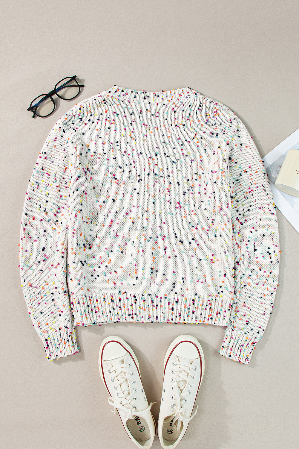 Flattering Fit Sweater Cardigan - Perfect for Casual Winter Wear - Detail View 8 Flattering Fit Sweater Cardigan - Perfect for Casual Winter Wear - Detail View 8