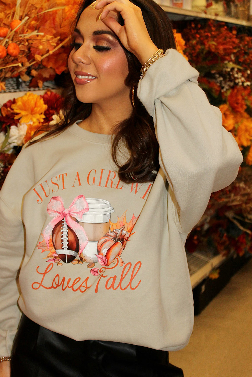 Cozy Oversized Sweatshirt for Women - Celebrate Autumn with Thanksgiving Spirit - Detail View 7 Cozy Oversized Sweatshirt for Women - Celebrate Autumn with Thanksgiving Spirit - Detail View 7