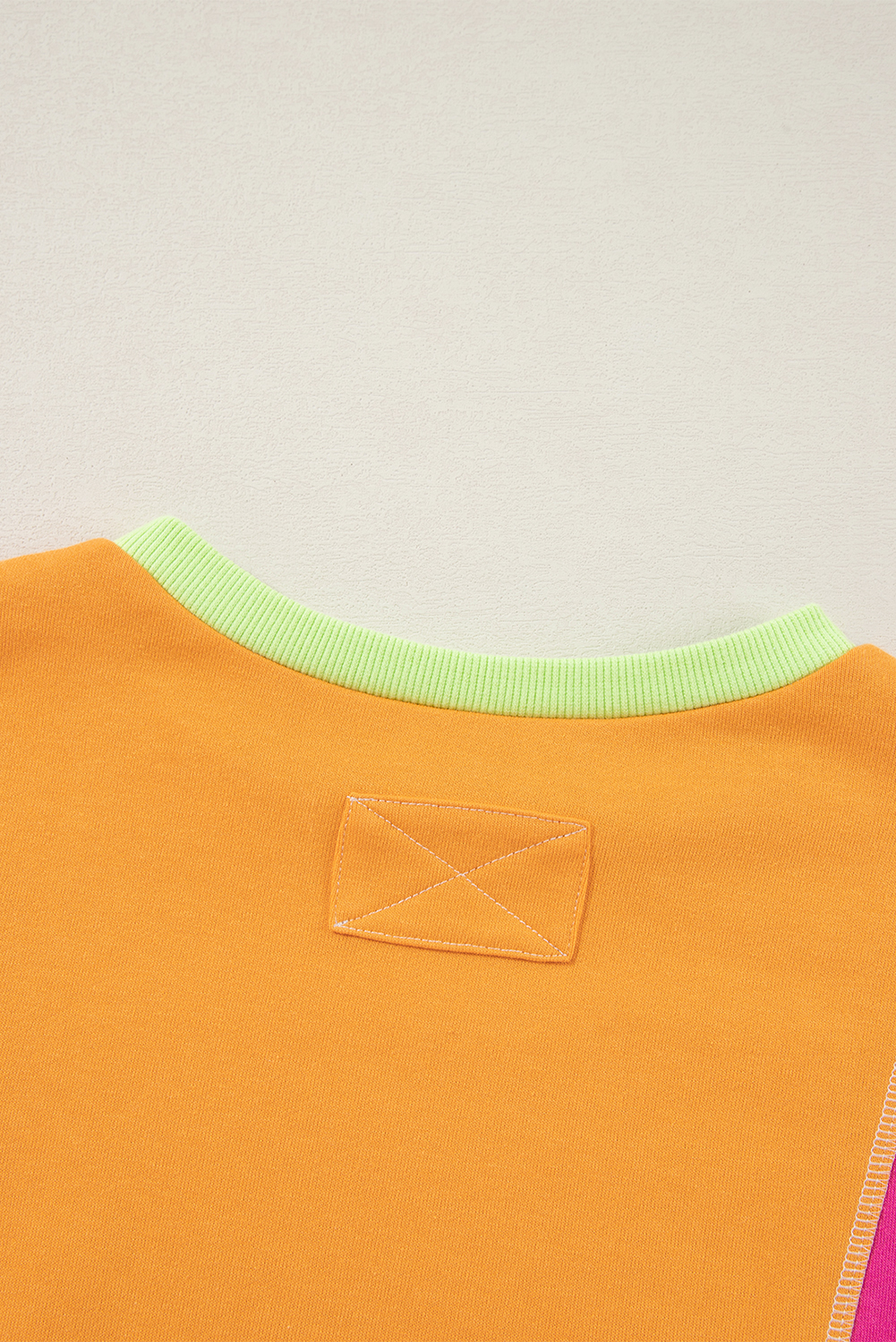 Casual Round Neck Oversize Top - Fall/Winter Essential - Detail View 8 Casual Round Neck Oversize Top - Fall/Winter Essential - Detail View 8