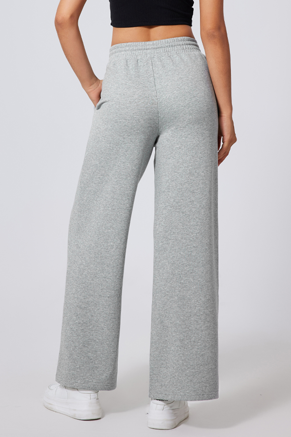 Comfortable Wide Leg Sports Pants - Perfect for Daily Exercises - Detail View 3 Comfortable Wide Leg Sports Pants - Perfect for Daily Exercises - Detail View 3