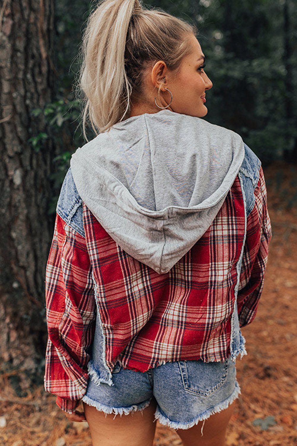 Trendy Long Sleeve Denim Jacket: Beau Blue Plaid Print - Detail View 2 Trendy Long Sleeve Denim Jacket: Beau Blue Plaid Print - Detail View 2