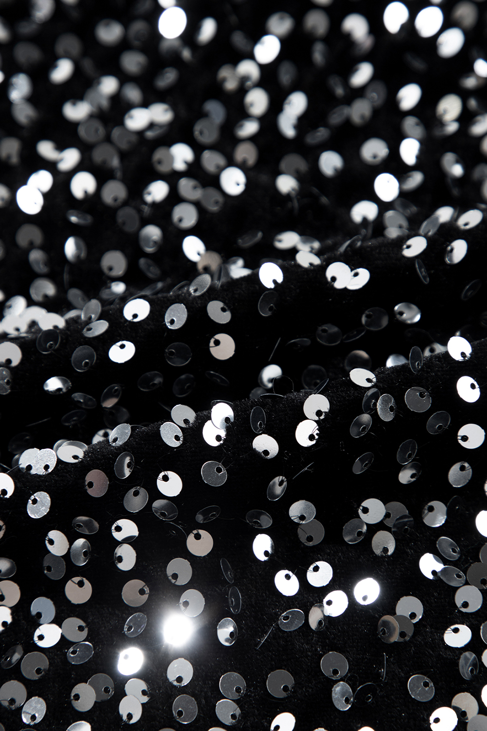 Women's Blouse, Black Sequined, Long Sleeve, Crew Neck, Cropped, Elegant, Glamour, Night Out, Cocktail Party, Daily Wear, Comfortable, Timeless, Modern, Chic, Sequins, PET Material - Detail View 15 Women's Blouse, Black Sequined, Long Sleeve, Crew Neck, Cropped, Elegant, Glamour, Night Out, Cocktail Party, Daily Wear, Comfortable, Timeless, Modern, Chic, Sequins, PET Material - Detail View 15