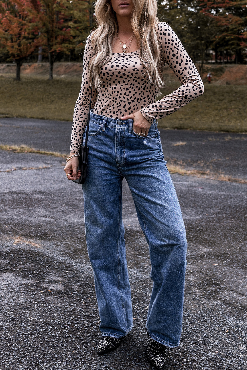 Eye-Catching Leopard Print Bodysuit with Long Sleeves - Smoke Grey - Detail View 7 Eye-Catching Leopard Print Bodysuit with Long Sleeves - Smoke Grey - Detail View 7