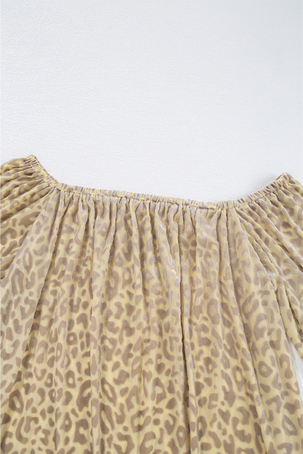 Stylish Women's Blouse: Beige Velvet Burnout with Puff Sleeves - Perfect for Every Occasion - Detail View 11 Stylish Women's Blouse: Beige Velvet Burnout with Puff Sleeves - Perfect for Every Occasion - Detail View 11