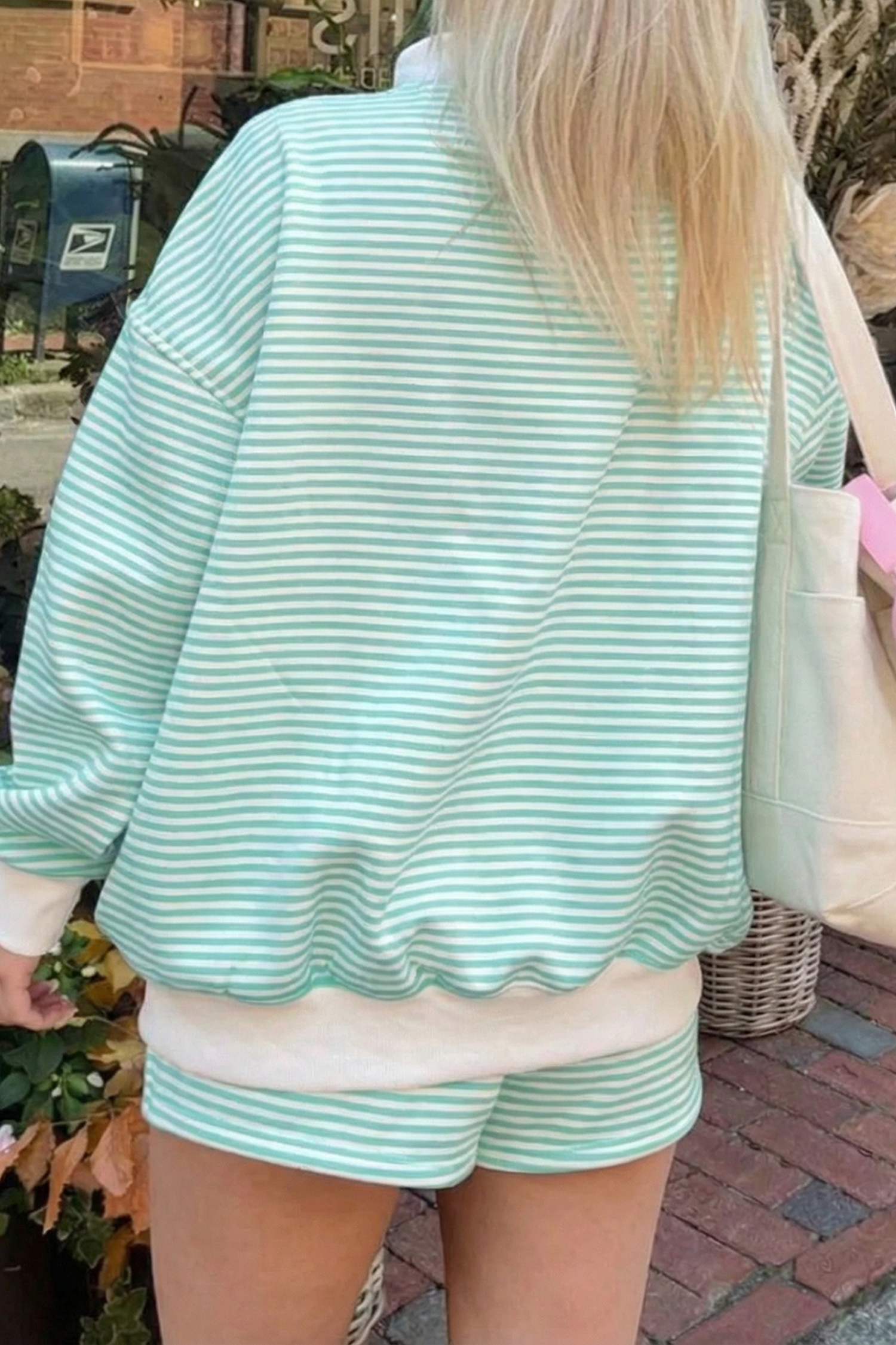 Casual Striped Mallard Print Set, Women's Mock Neck Outfit - Detail View 8 Casual Striped Mallard Print Set, Women's Mock Neck Outfit - Detail View 8