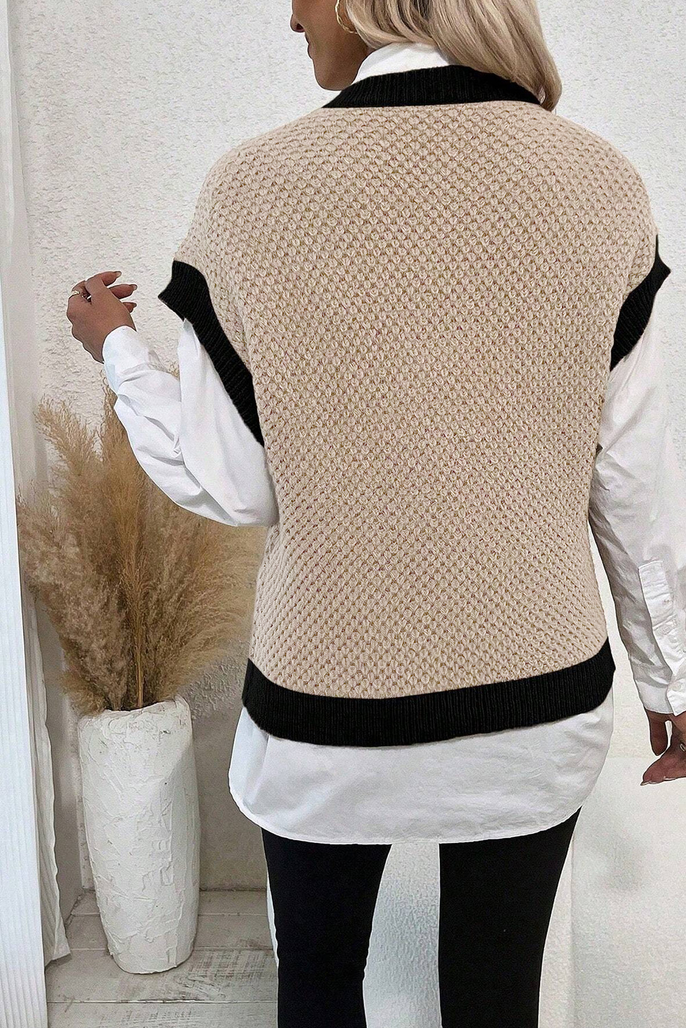 Romantic Short Sleeve Sweater Top - Perfect for Everyday Wear - Detail View 3 Romantic Short Sleeve Sweater Top - Perfect for Everyday Wear - Detail View 3