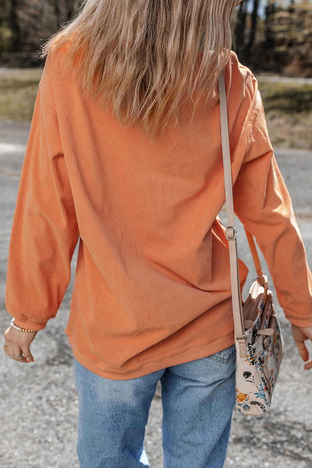 Casual Long Sleeve Sweatshirt - Perfect for Thanksgiving Celebrations and Daily Wear - Detail View 7 Casual Long Sleeve Sweatshirt - Perfect for Thanksgiving Celebrations and Daily Wear - Detail View 7