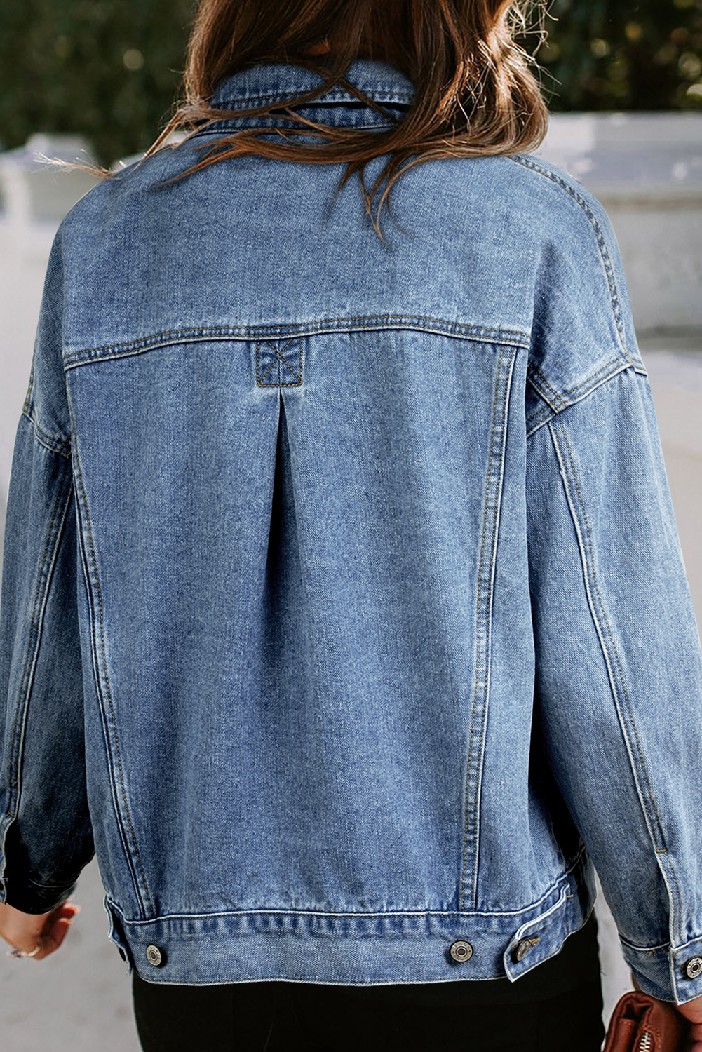 Women's Light Blue Washed Oversize Denim Jacket with Pockets - Detail View 6 Women's Light Blue Washed Oversize Denim Jacket with Pockets - Detail View 6