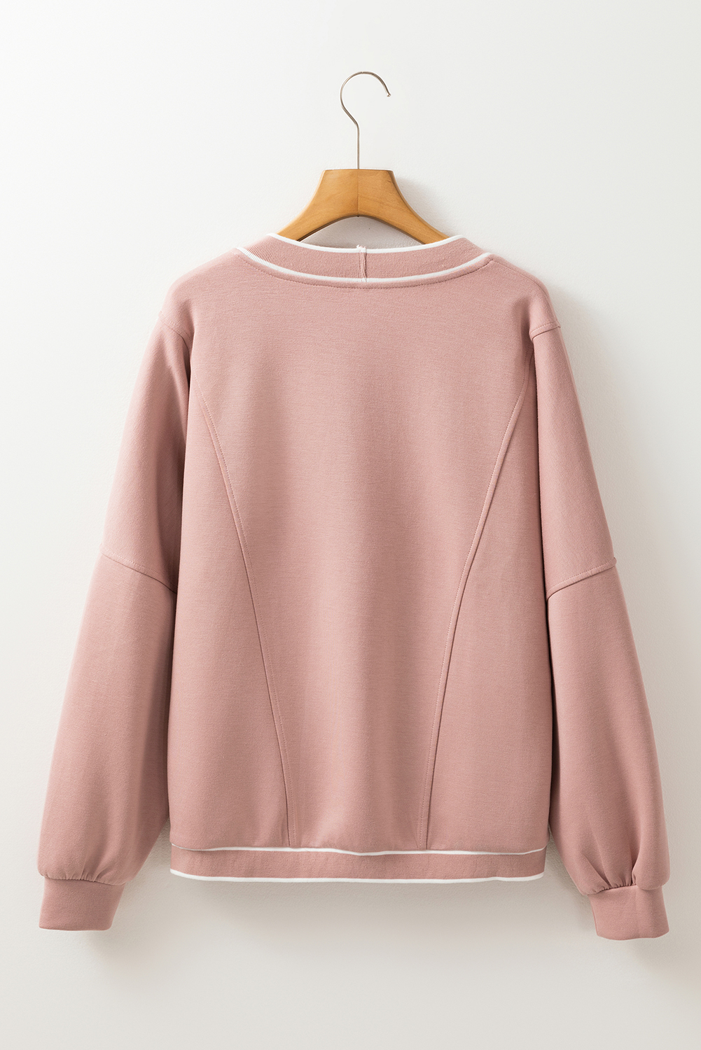 Stylish Knitted Cardigan for Women - Contrast Trim, Button Closure, Perfect for Fall - Detail View 7 Stylish Knitted Cardigan for Women - Contrast Trim, Button Closure, Perfect for Fall - Detail View 7