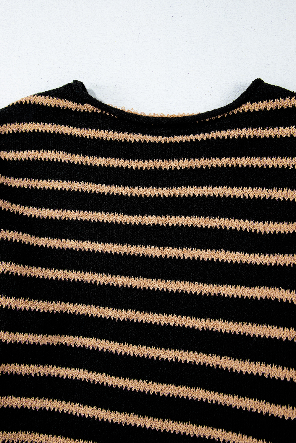 Women's Sweater, Black Stripe, Drop Shoulder, Round Neck, Loose Fit, Casual Style, Long Sleeve, Knitted Sweater, Winter Fashion, Trendy, Comfortable, Versatile Outfit, Daily Wear, Sweaters & Cardigans - Detail View 8 Women's Sweater, Black Stripe, Drop Shoulder, Round Neck, Loose Fit, Casual Style, Long Sleeve, Knitted Sweater, Winter Fashion, Trendy, Comfortable, Versatile Outfit, Daily Wear, Sweaters & Cardigans - Detail View 8