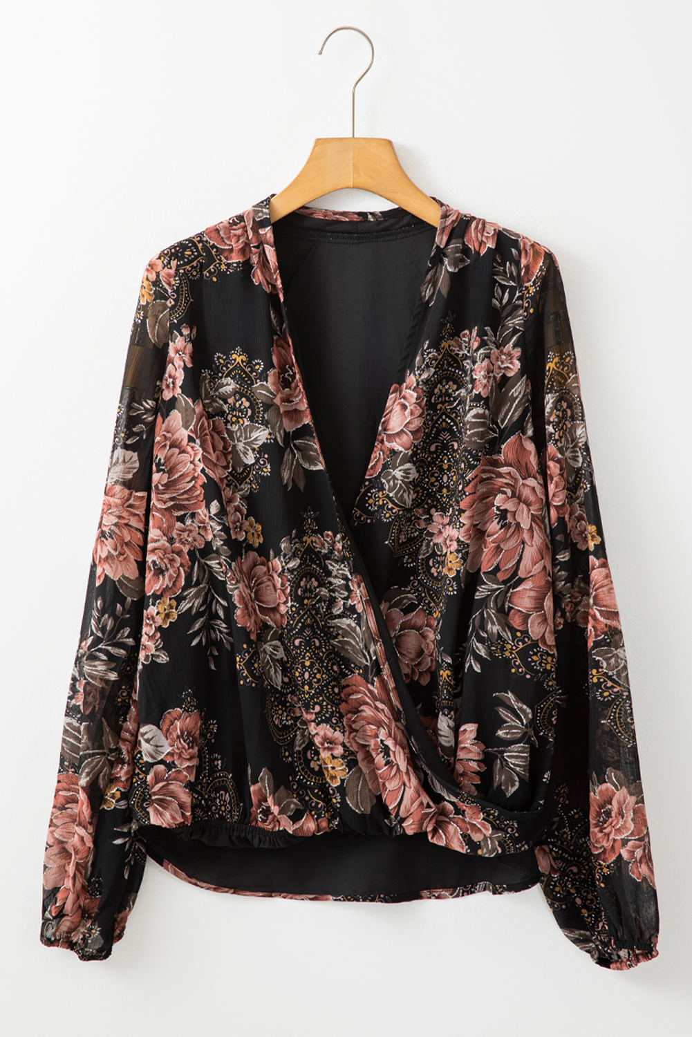 Chic and Casual Black Floral Blouse - Perfect for Spring Daily Wear - Detail View 7 Chic and Casual Black Floral Blouse - Perfect for Spring Daily Wear - Detail View 7