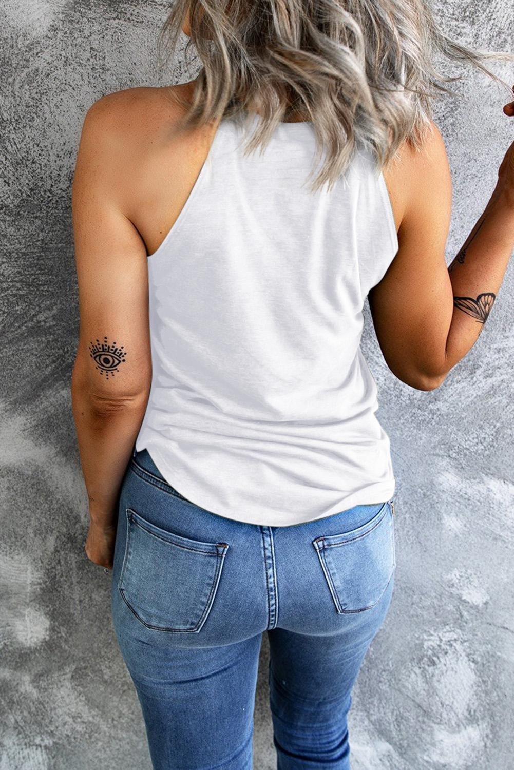 Casual & Comfortable White Sleeveless Tank: Modern Women's Fashion - Detail View 3 Casual & Comfortable White Sleeveless Tank: Modern Women's Fashion - Detail View 3